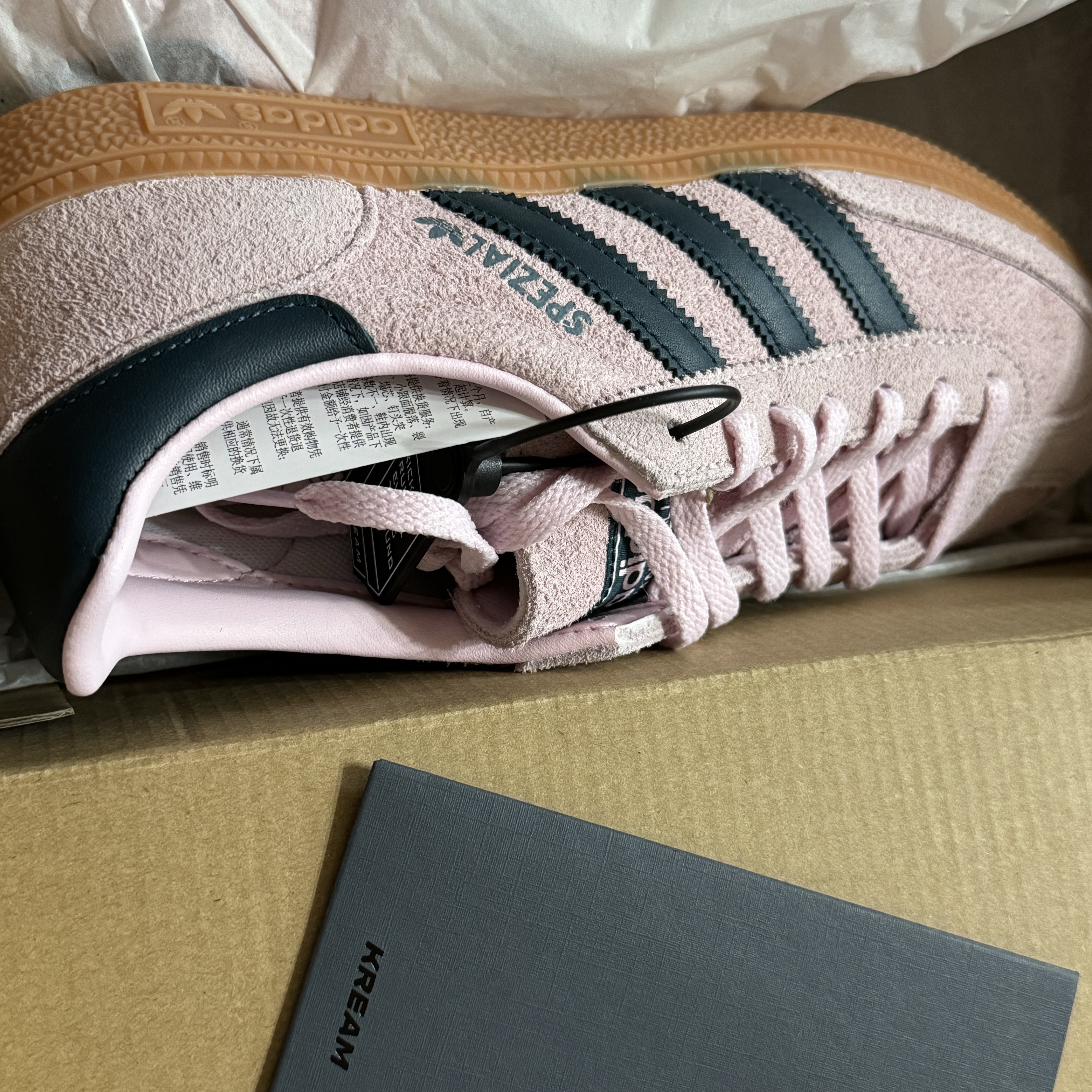 (W) Adidas Spezial Handball Clear Pink 착용 스타일