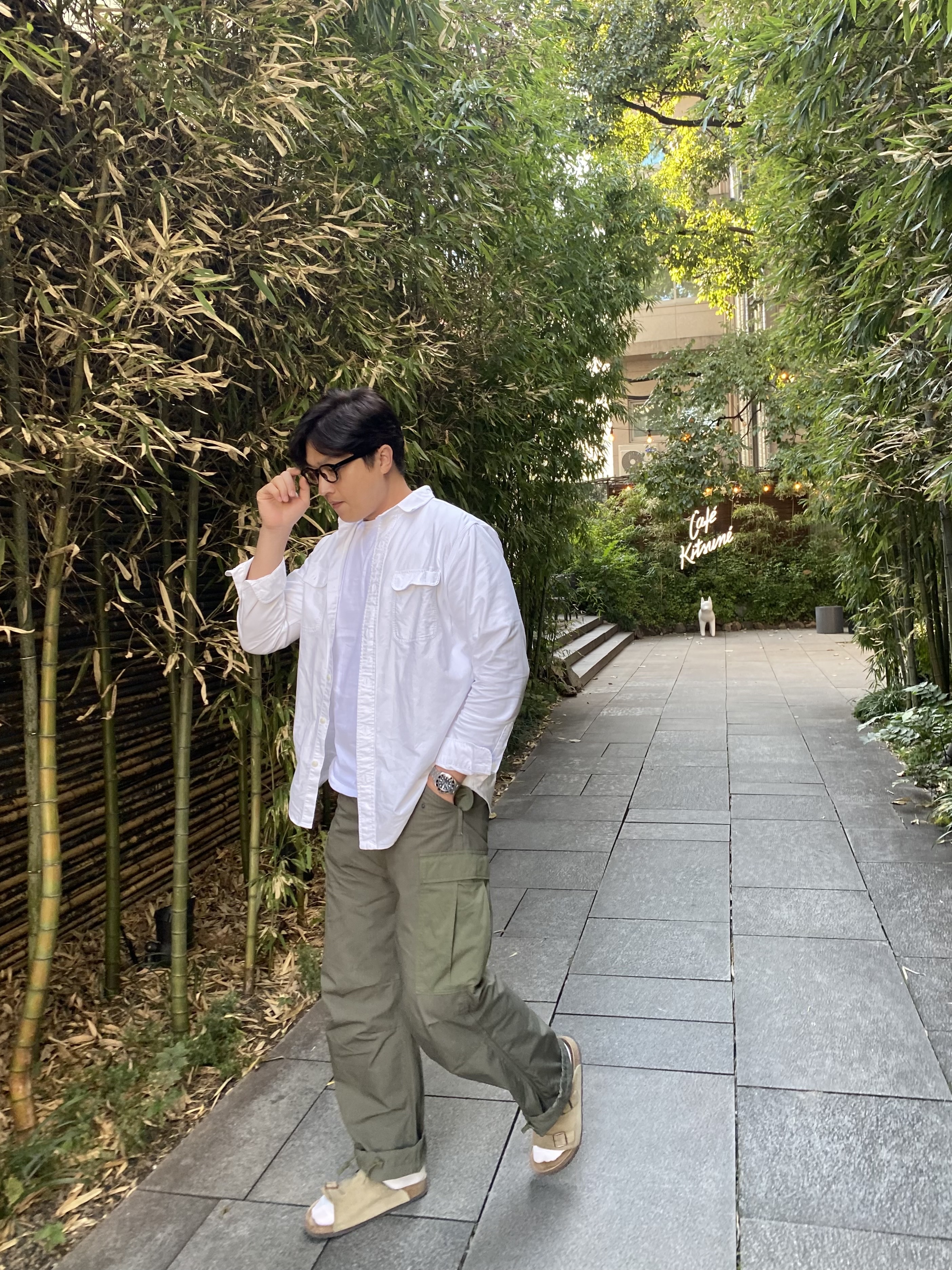 Birkenstock Zurich Soft Footbed Taupe- Regular, Nanamica Cargo Pants Khaki 착용 스타일