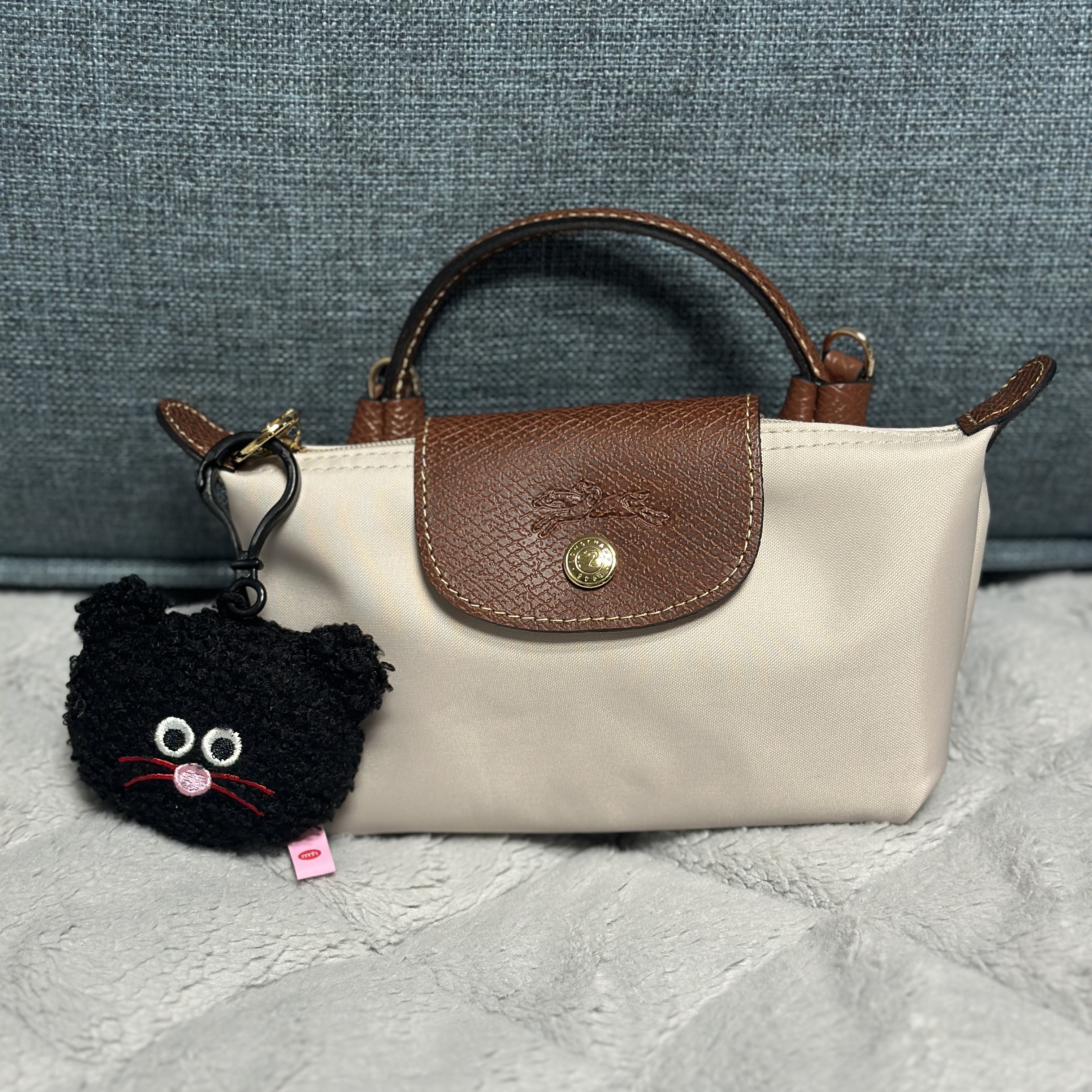 Longchamp Le Pliage Original Handle Pouch Paper 착용 스타일