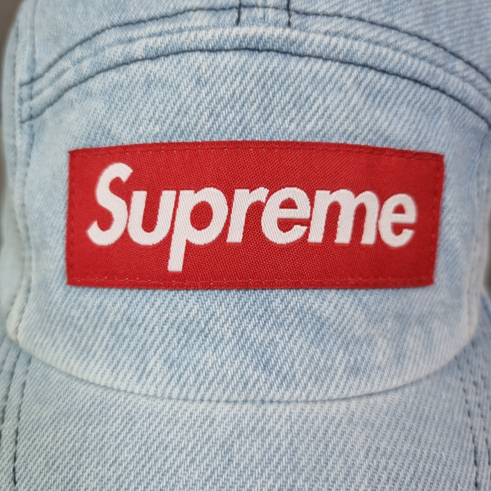 Supreme Denim Camp Cap Washed Blue - 22FW 착용 스타일 - 2