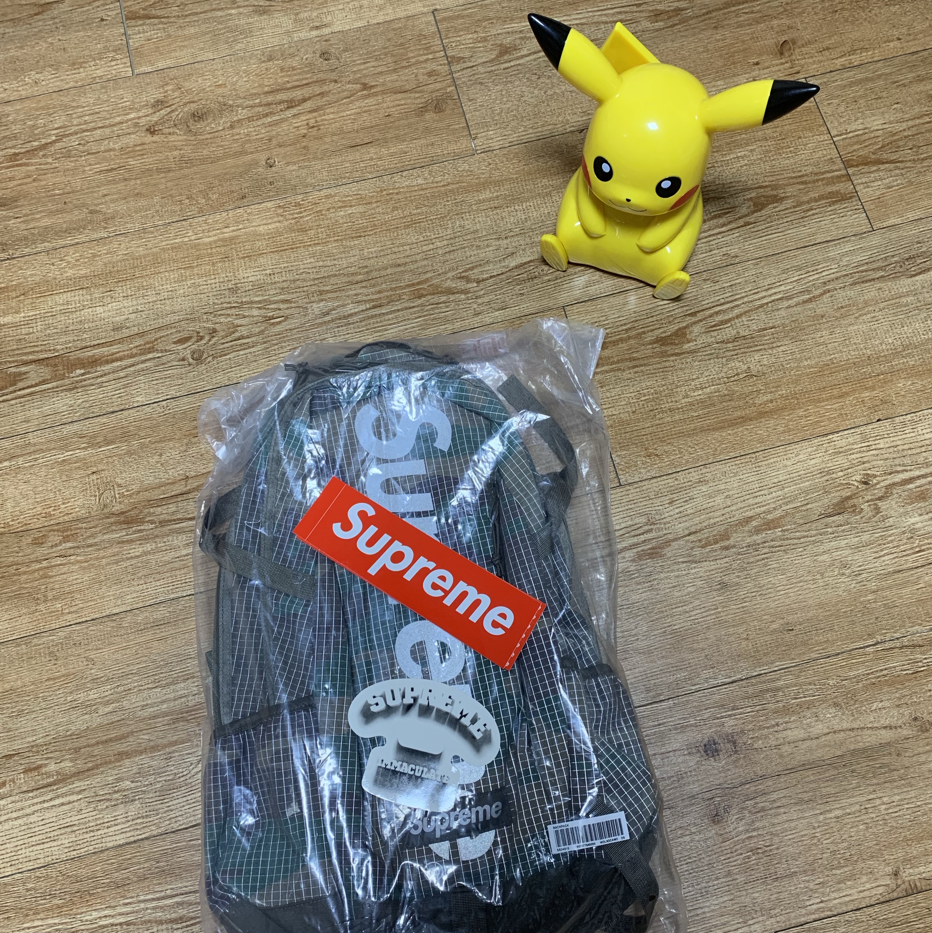 Supreme Backpack Woodland Camo - 24SS 착용 스타일