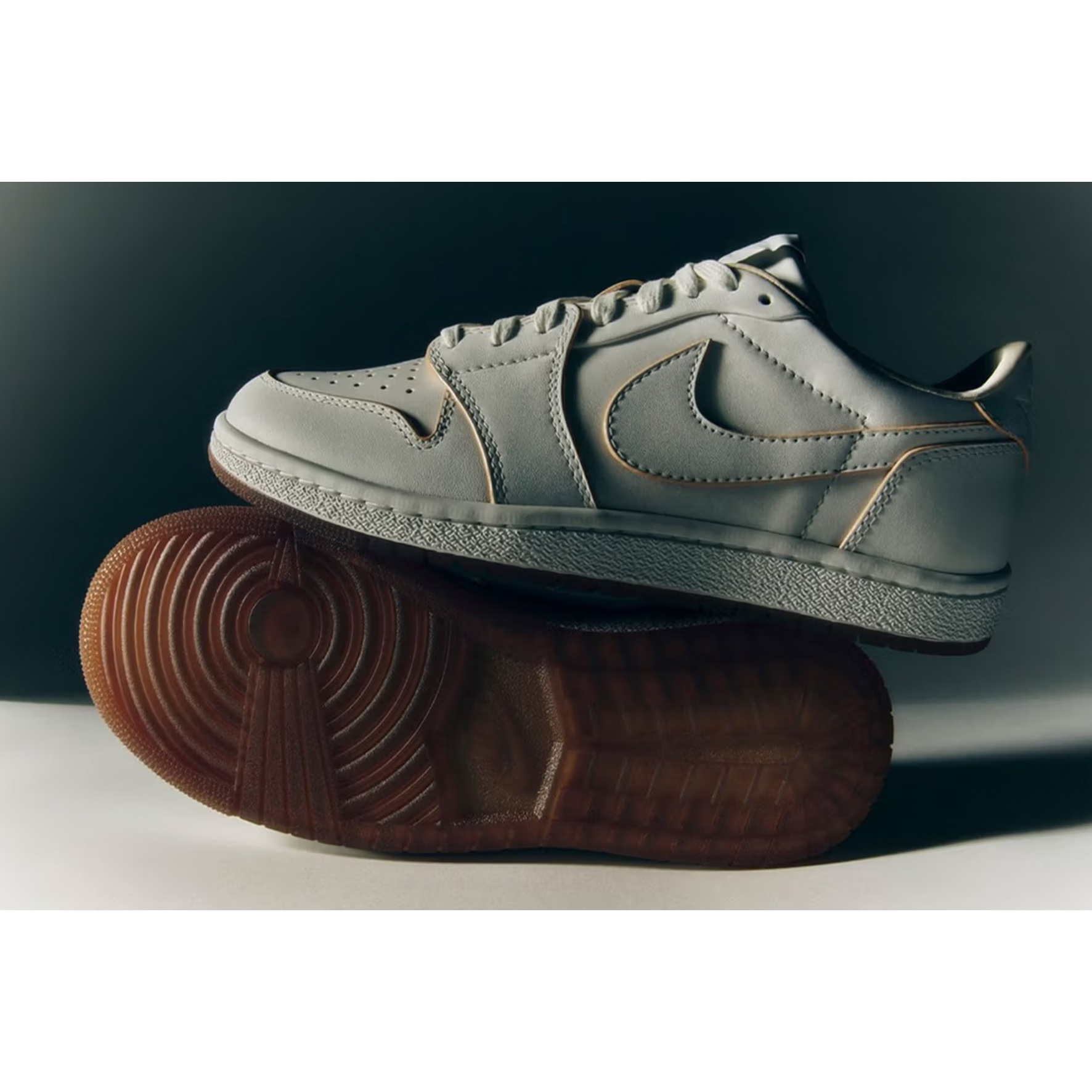 Jordan 1 Retro High Wings, Jordan 1 Retro Dave White Wings for the Future 착용 스타일 - 2
