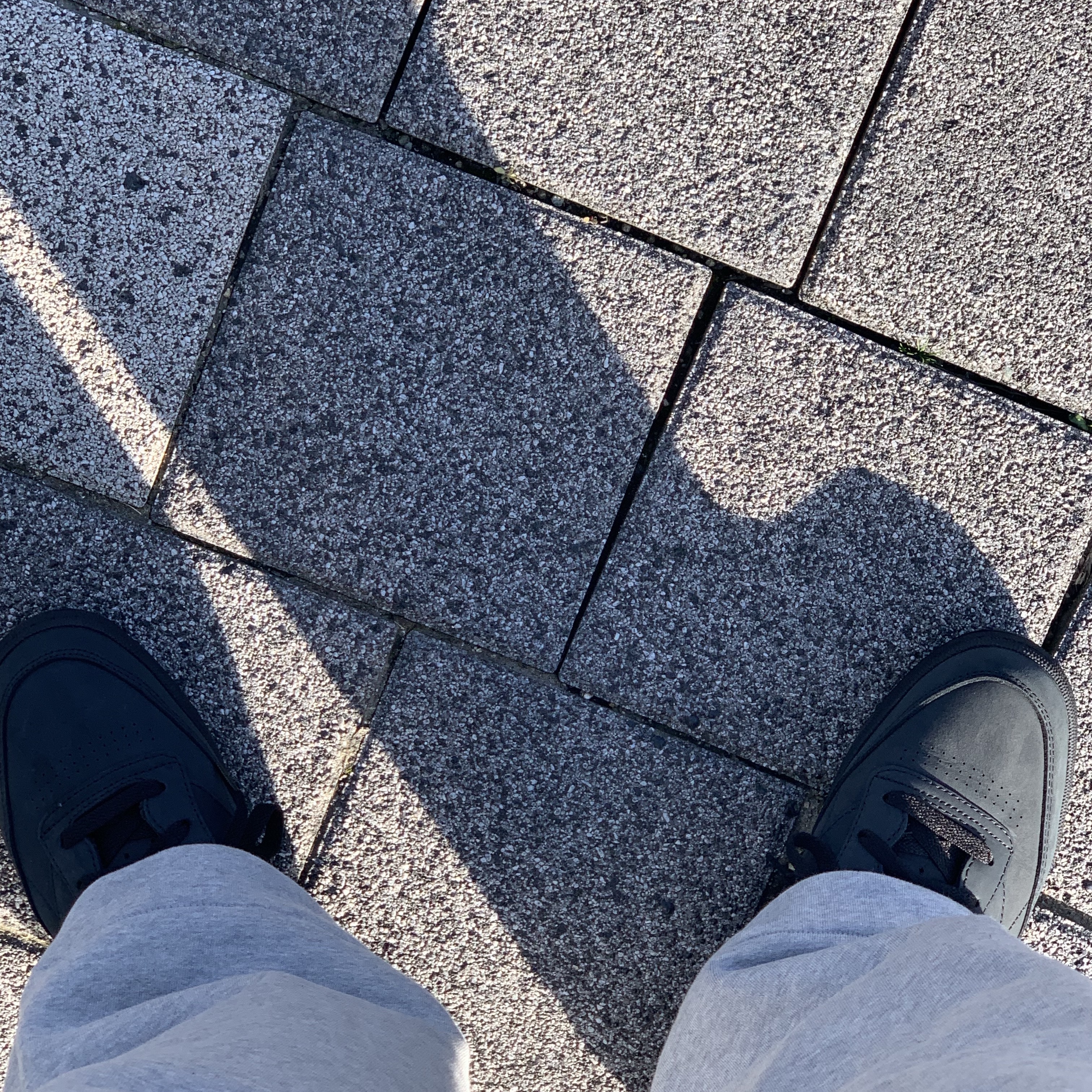 Reebok x JJJJound Club C 85 Triple Black 착용 스타일