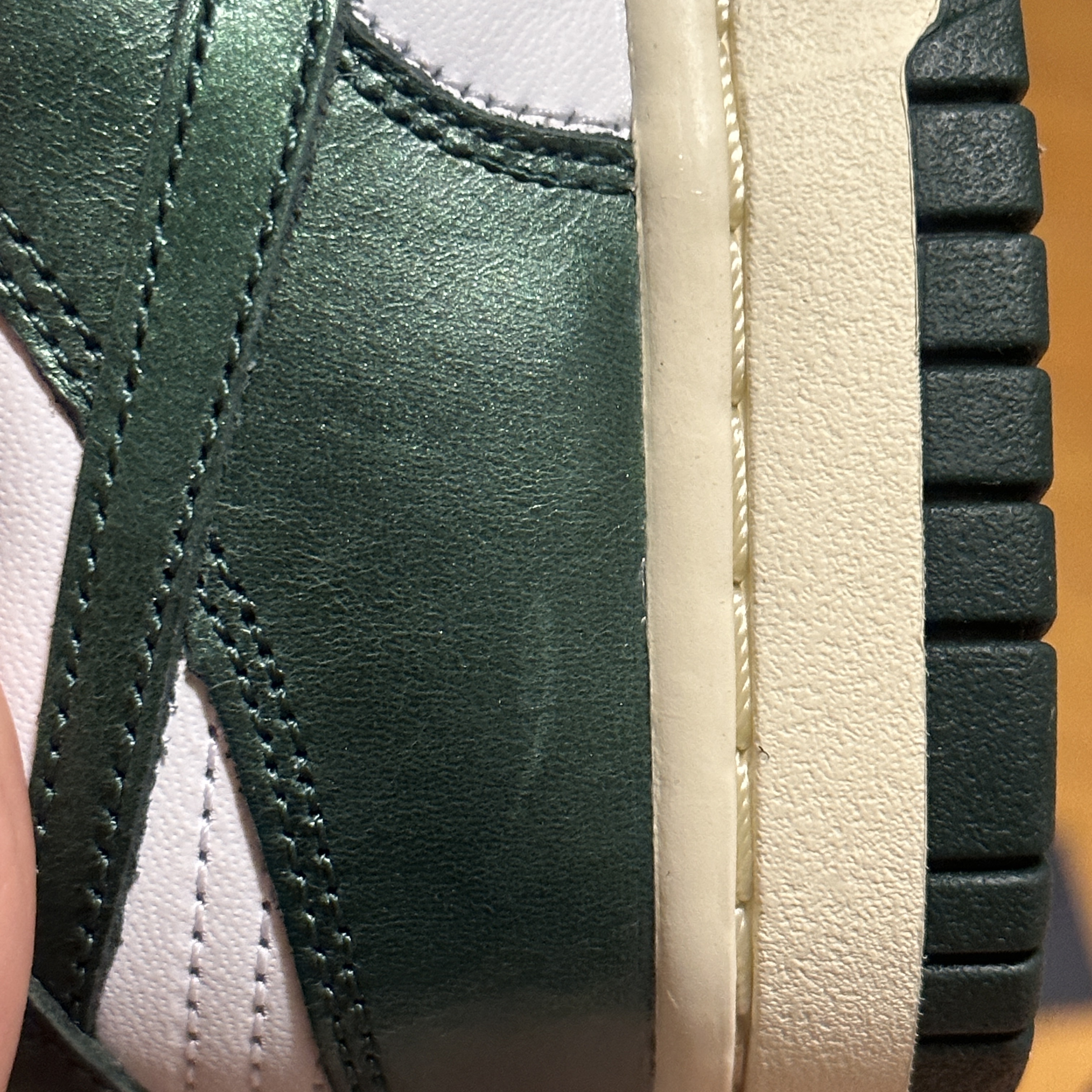 (W) Nike Dunk Low Vintage Green 착용 스타일 - 7