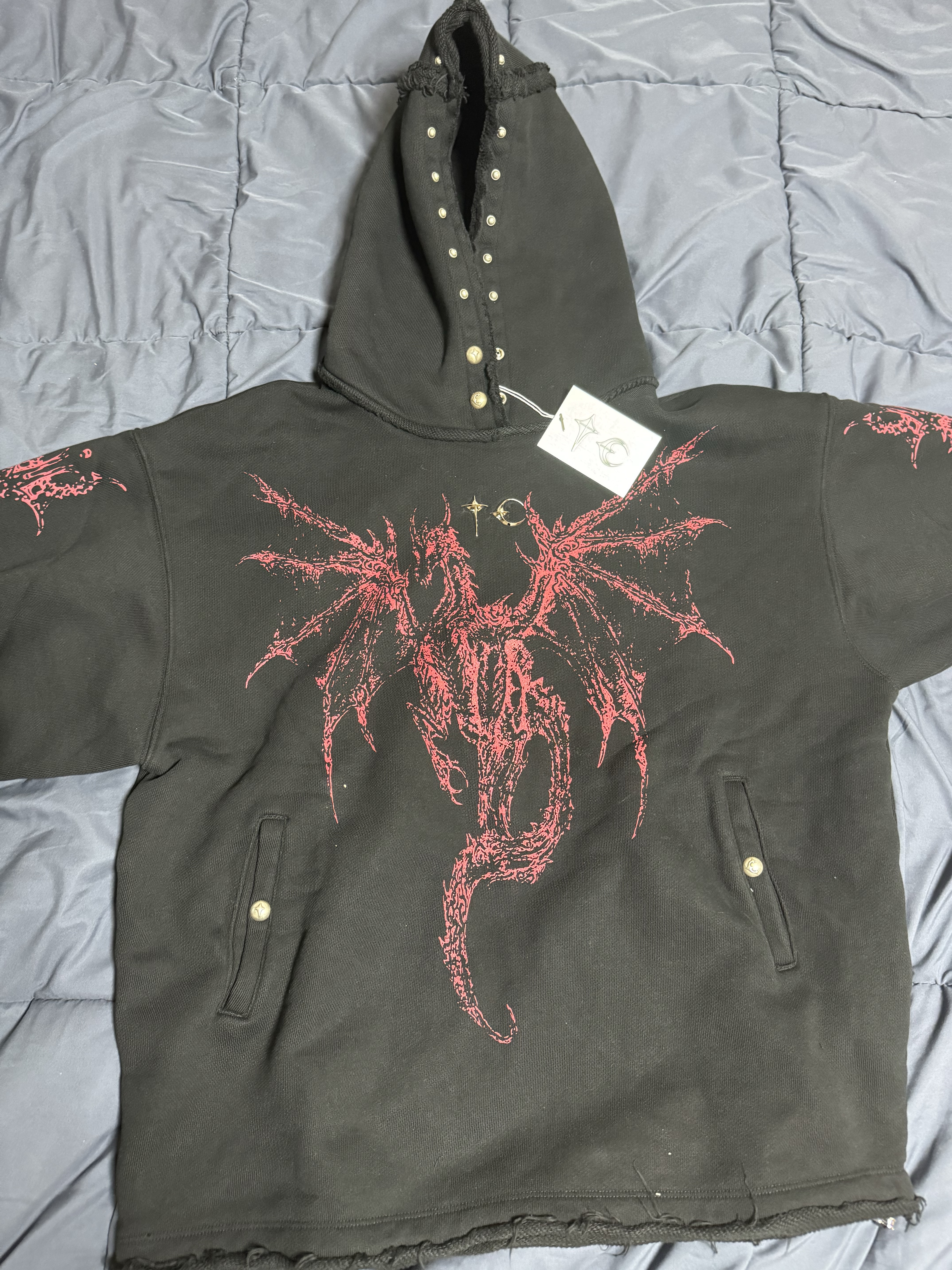 Thug Club Dragon Stud Hoodie Black 착용 스타일 - 1
