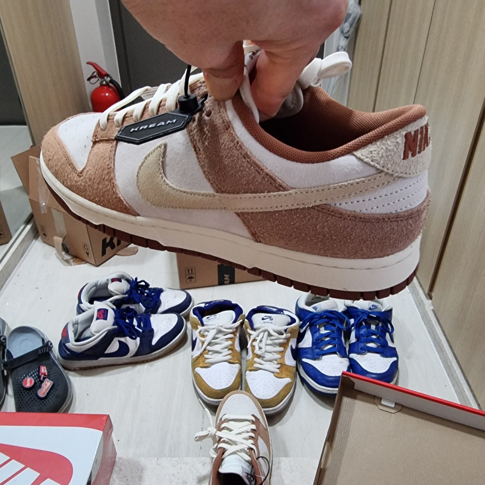 Nike Dunk Low Pro Premium Medium Curry, Nike Dunk Low SP Kentucky 2022 착용 스타일