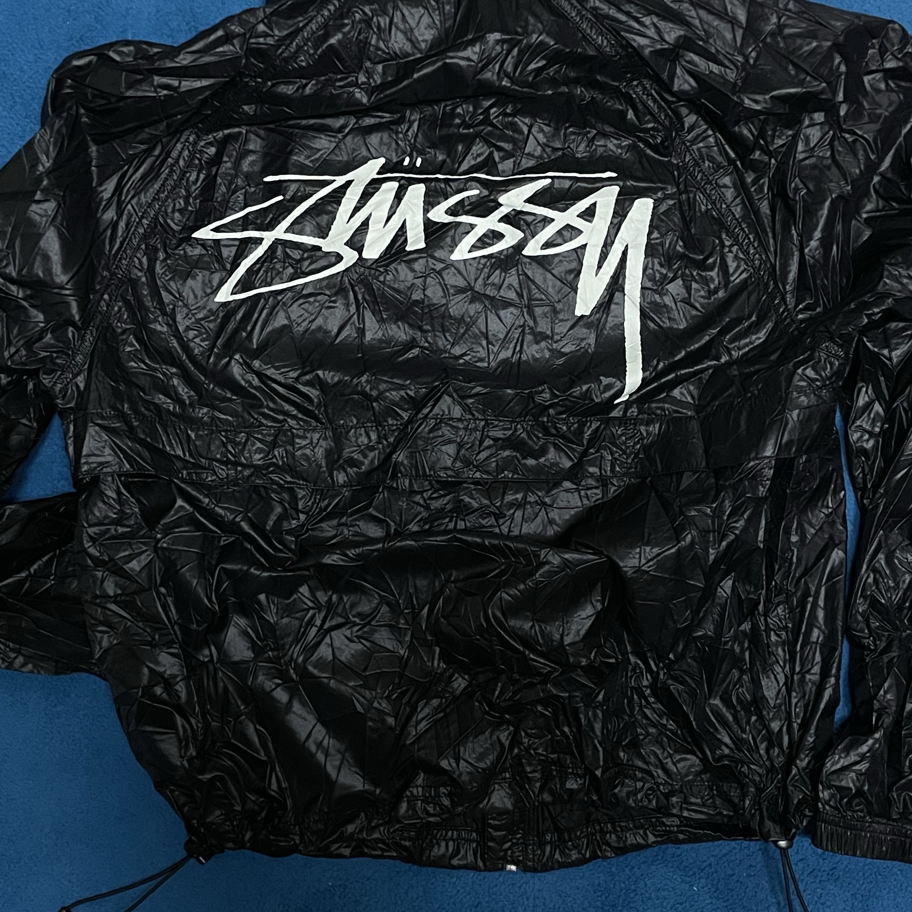 Stussy Beach Shell Wrinkled Nylon Jacket Black 착용 스타일 - 6