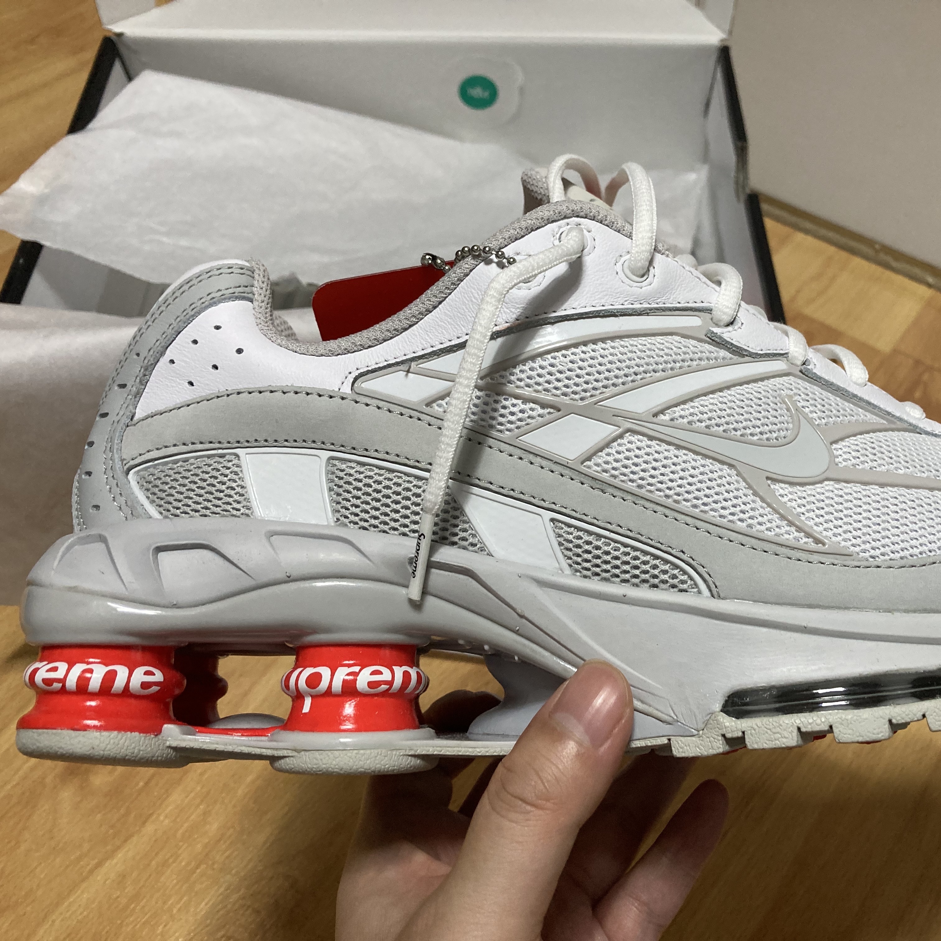 Nike x Supreme Shox Ride 2 SP White 착용 스타일