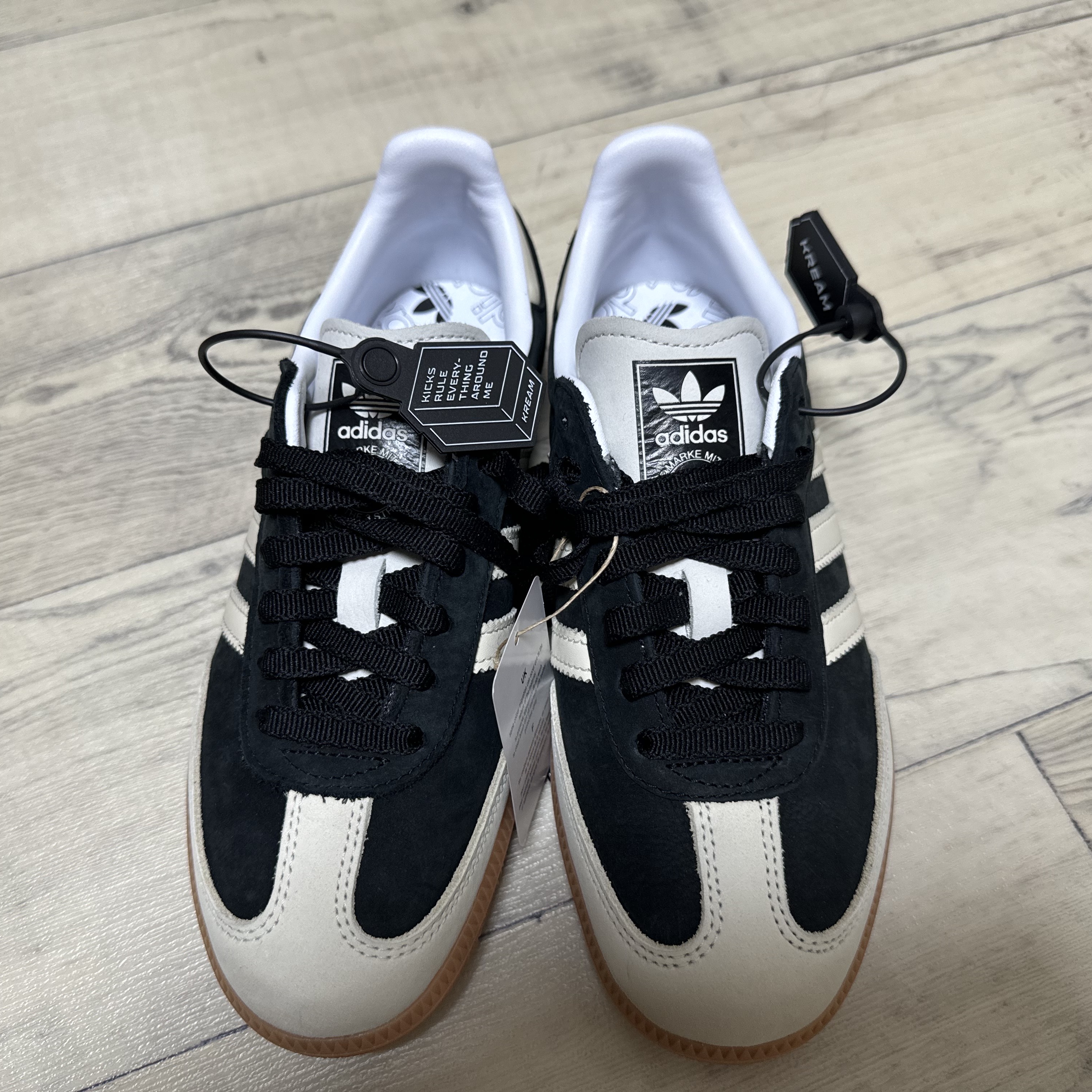 (W) Adidas Samba OG Core Black Wonder White 착용 스타일
