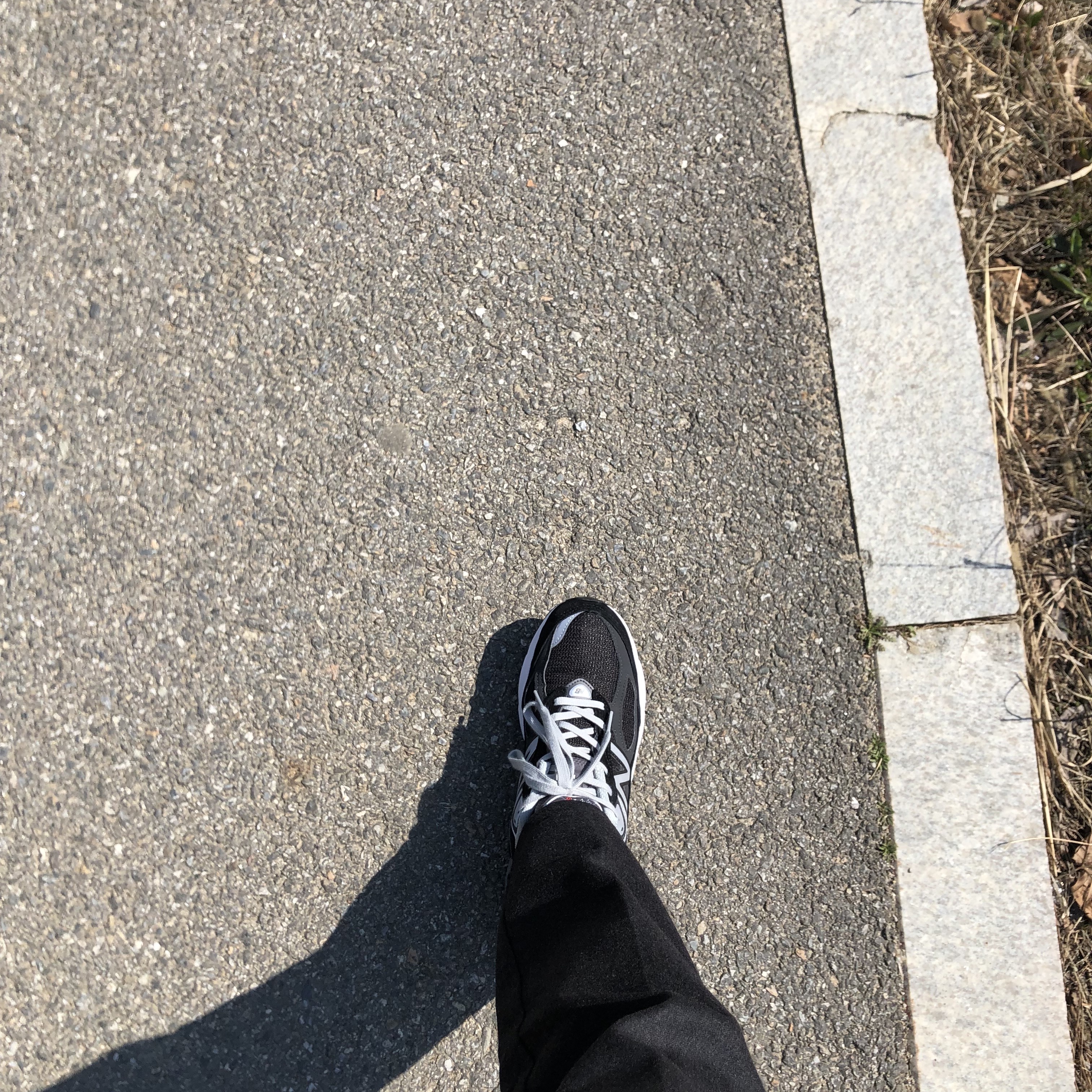 New Balance 990v6 Made in USA Black White 착용 스타일 - 2