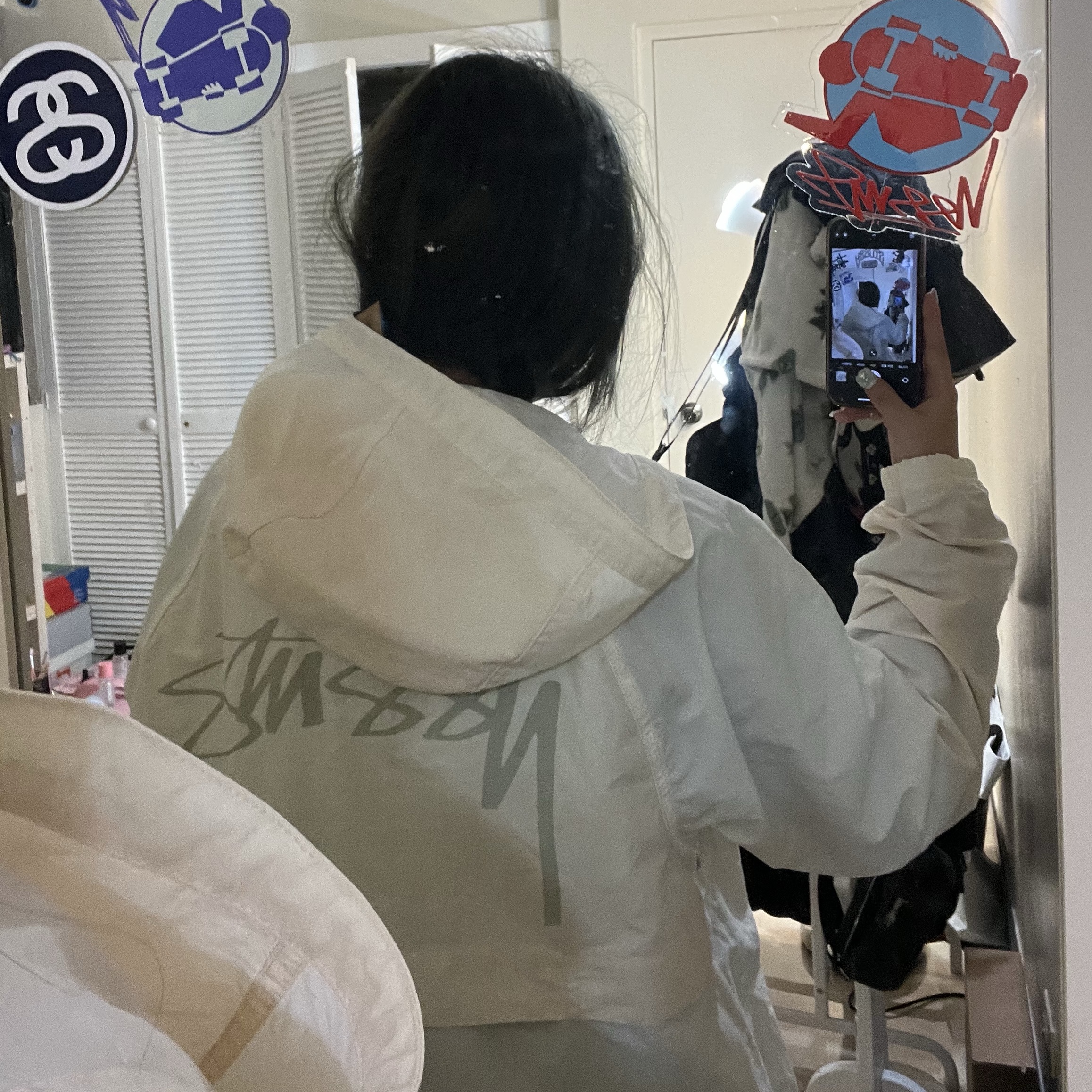 Stussy Beach Shell Wrinkled Nylon Jacket Magenta, Stussy Wave Dye Beach Shell Jacket Bone 착용 스타일 - 2