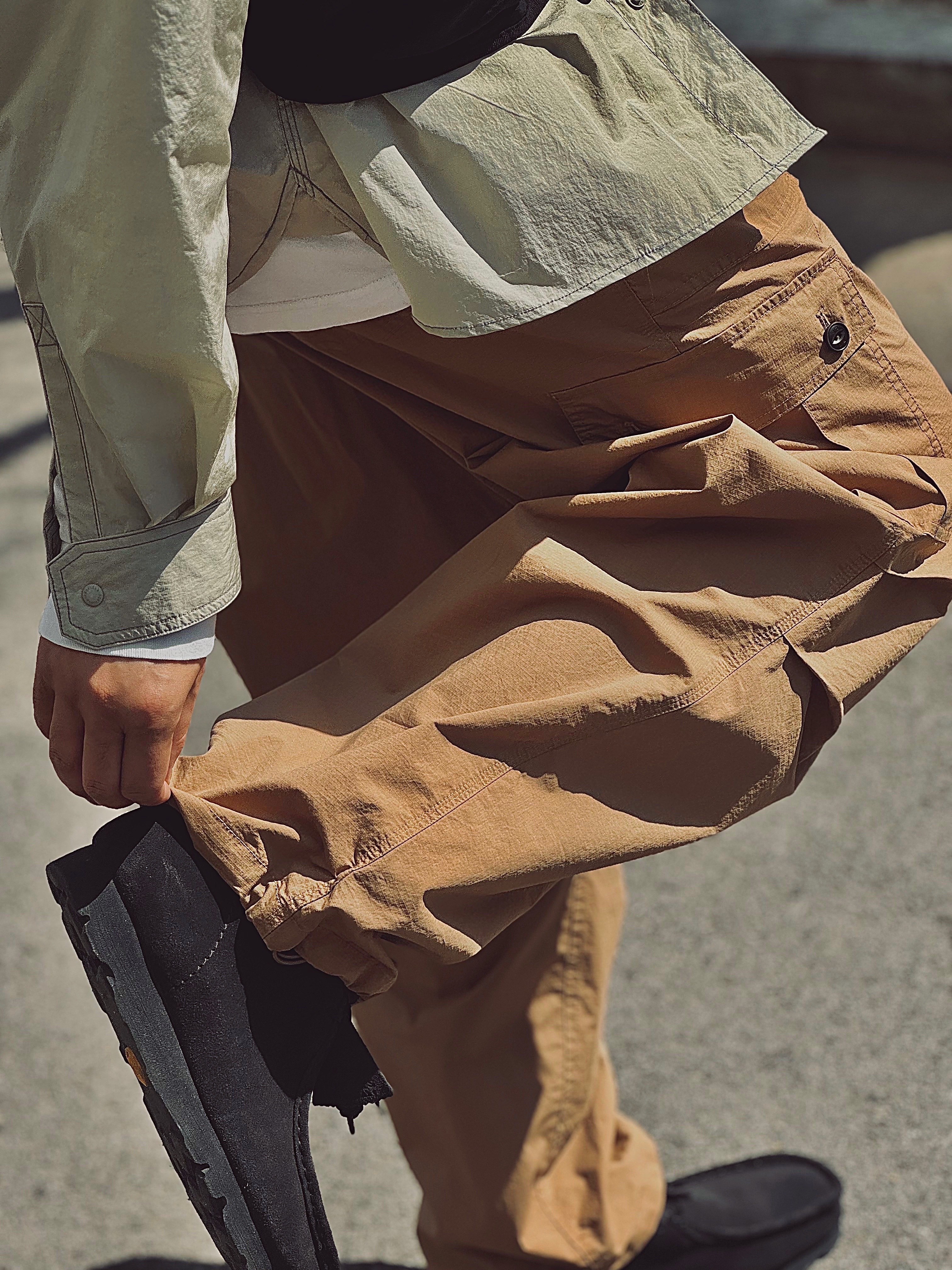 Nike ACG Buttles Vest Black - Asia, Clarks x Beams Wallabee Boots GTX Navy Suede 착용 스타일 - 5