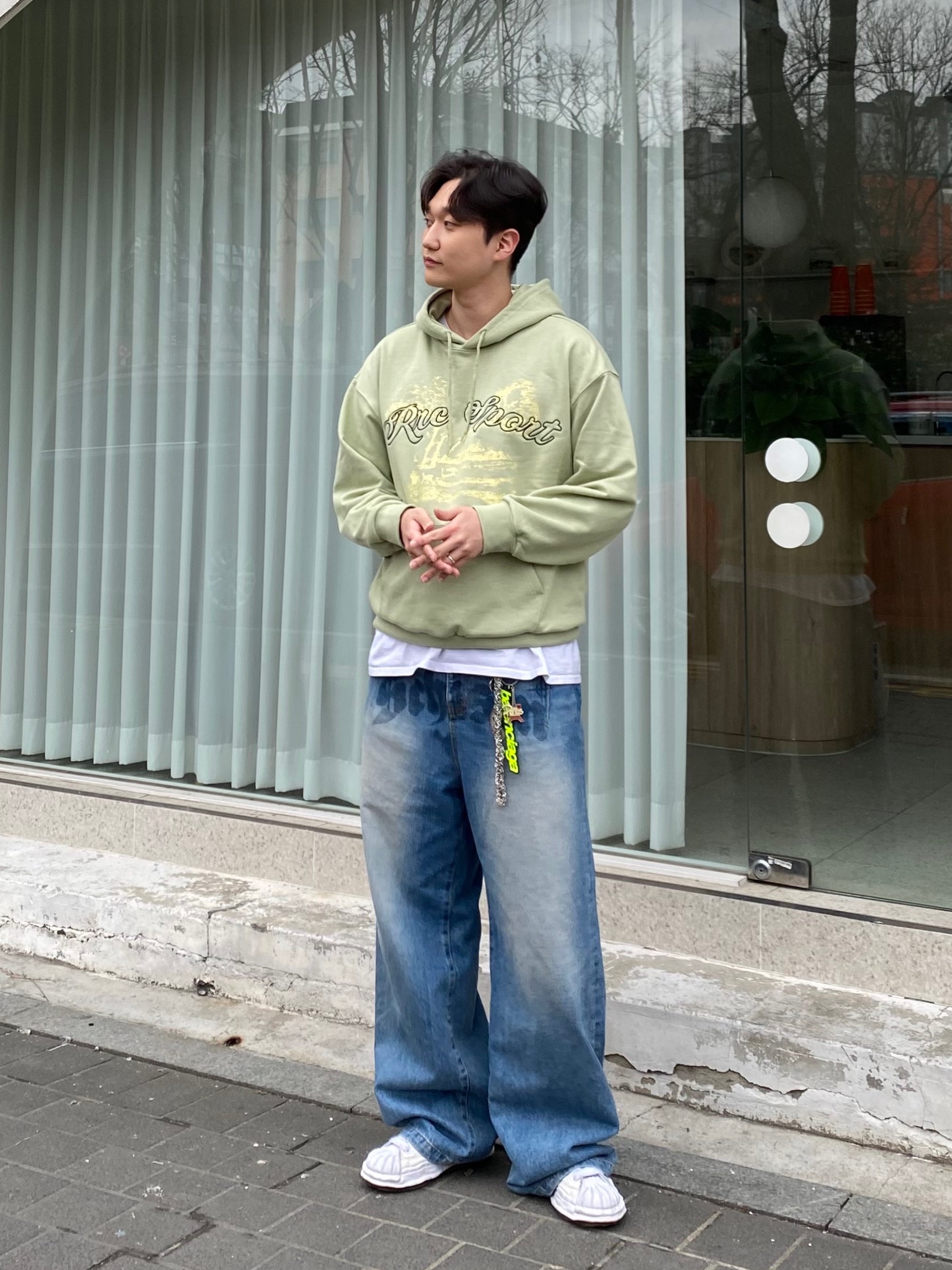 Maison Mihara Yasuhiro Blakey OG Sole Canvas Low-top Sneakers White 착용 스타일 - 4