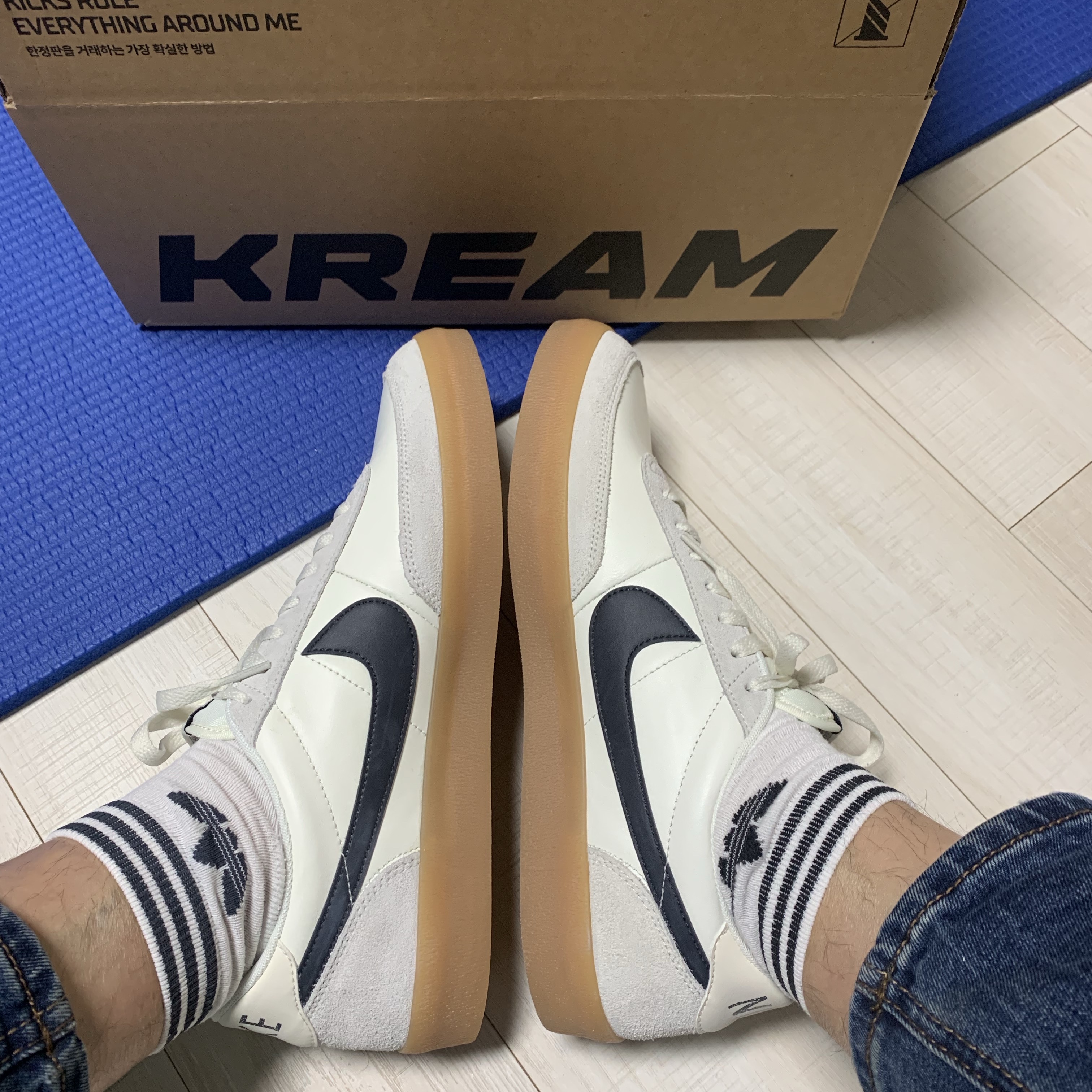Nike Killshot 2 Leather Sail Oil Grey Gum 착용 스타일