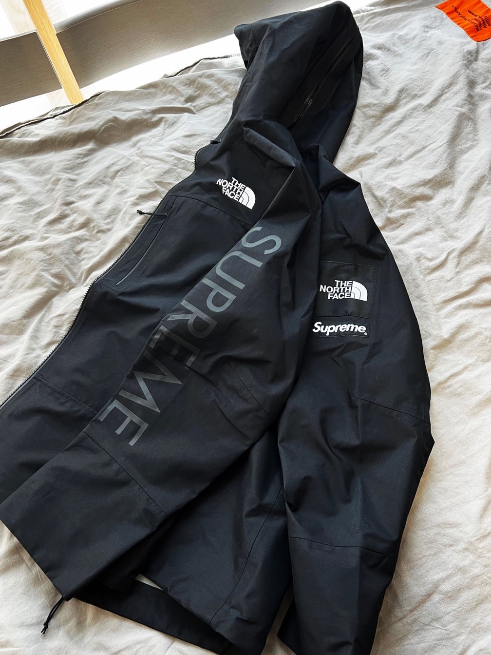 Supreme x The North Face Split Taped Seam Shell Jacket Black - 24SS 착용 스타일