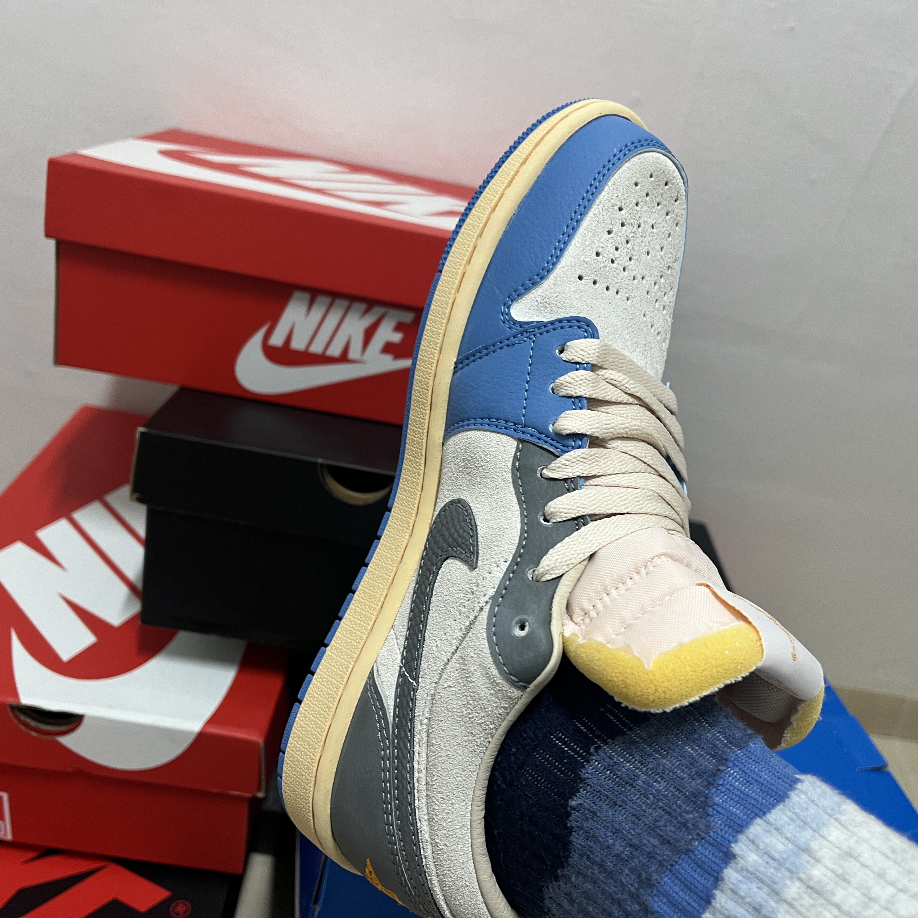 Jordan 1 Low SE Tokyo 96 착용 스타일 - 2