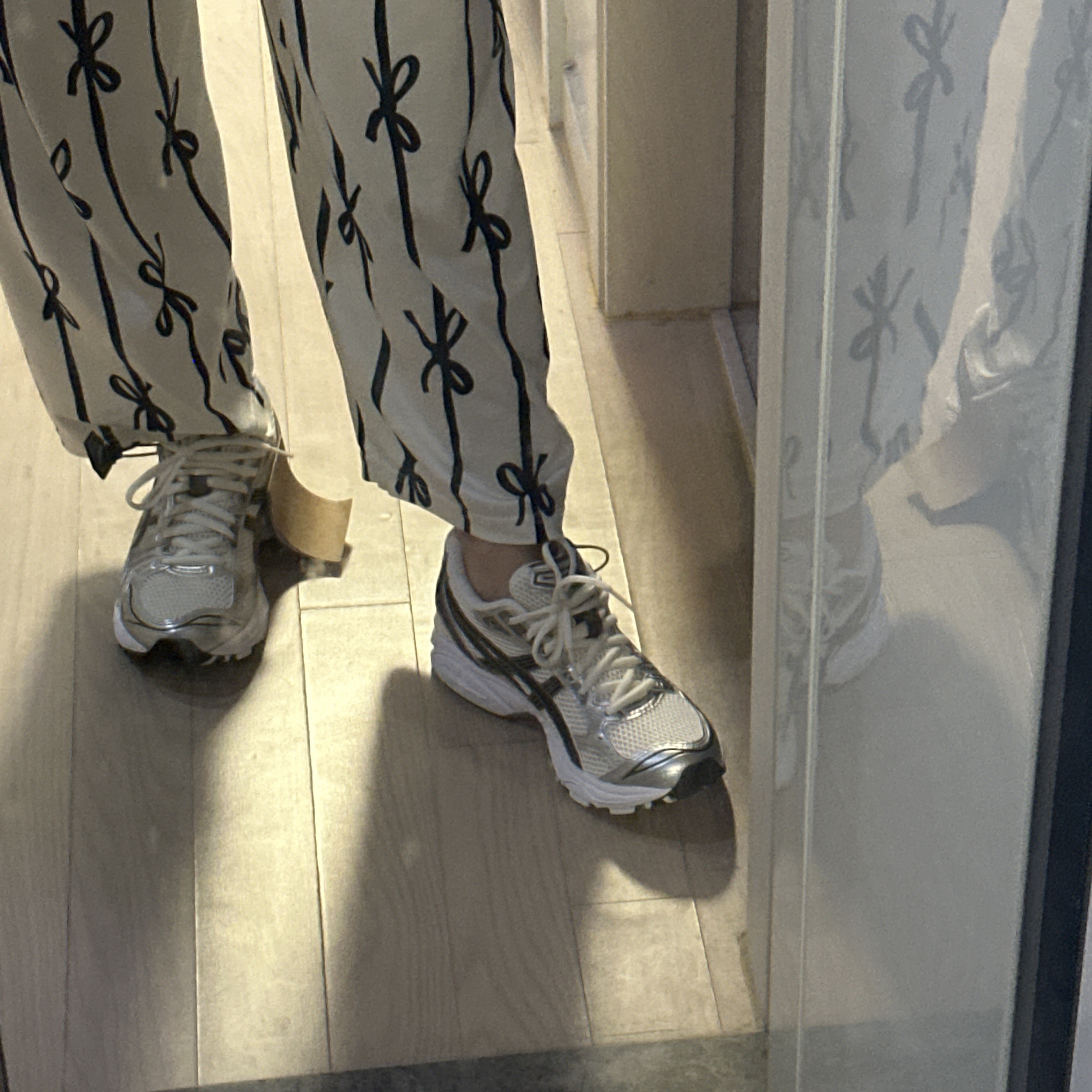 Asics Gel-Kayano 14 Cream Black 착용 스타일