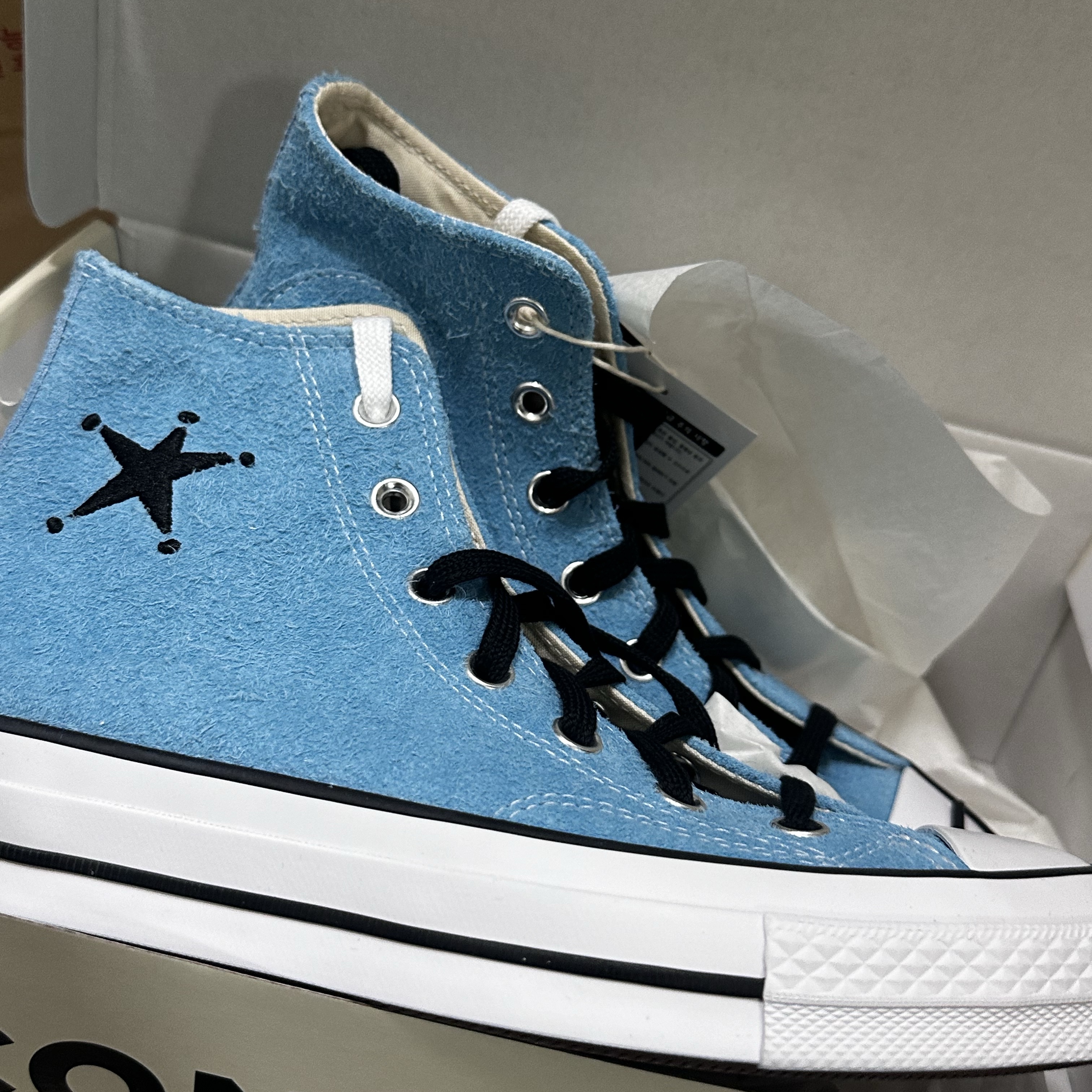 Converse x Stussy Chuck 70 Hi Sky Blue 착용 스타일 - 2