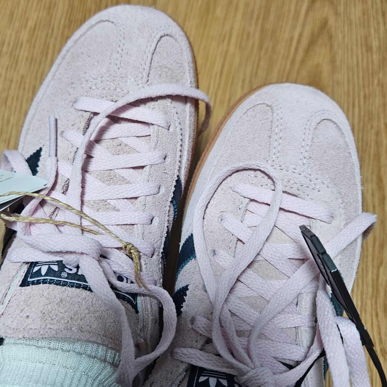 (W) Adidas Spezial Handball Clear Pink 착용 스타일
