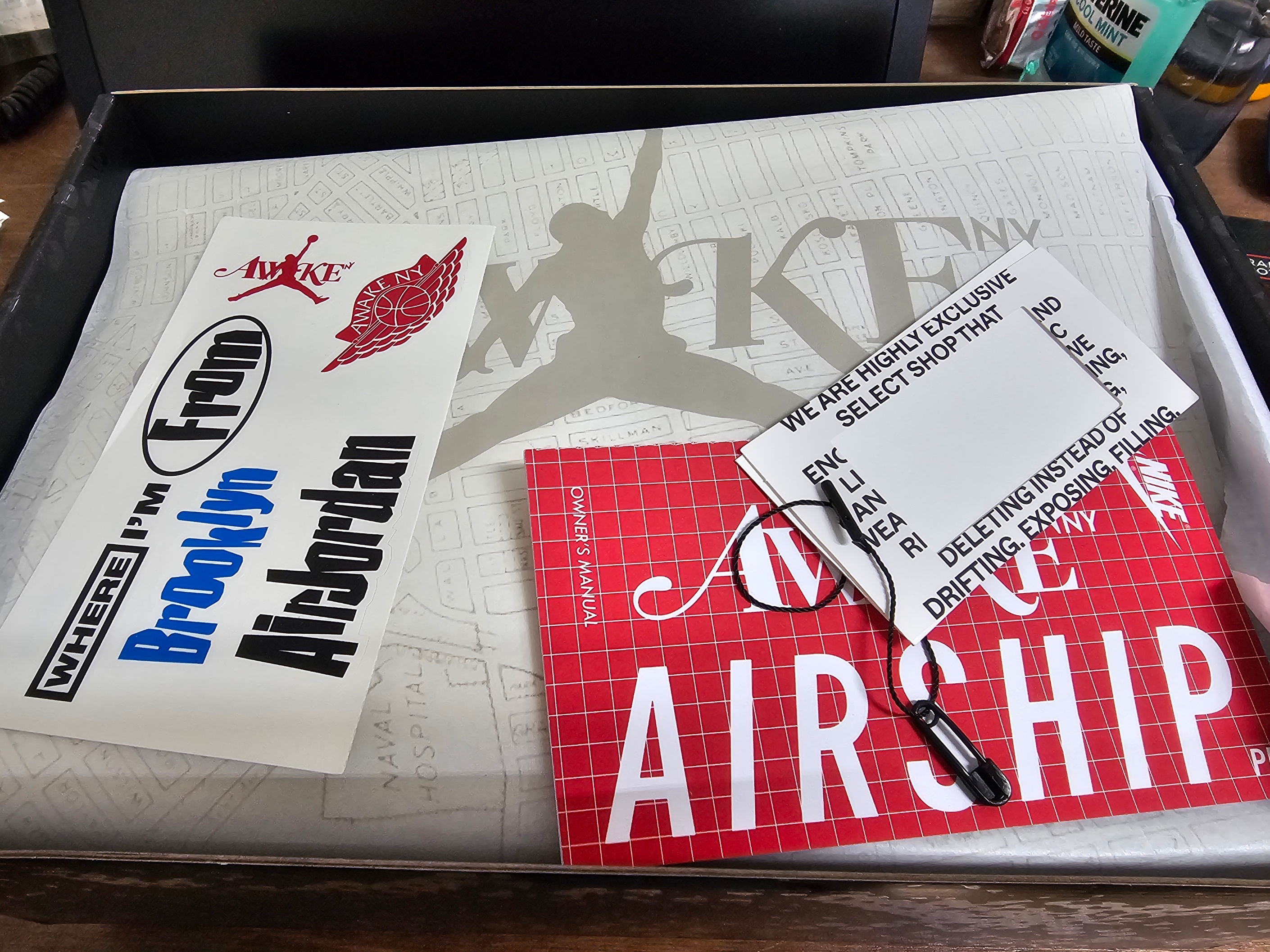 Jordan x Awake NY Air Ship PE SP Sail University Red 착용 스타일 - 2