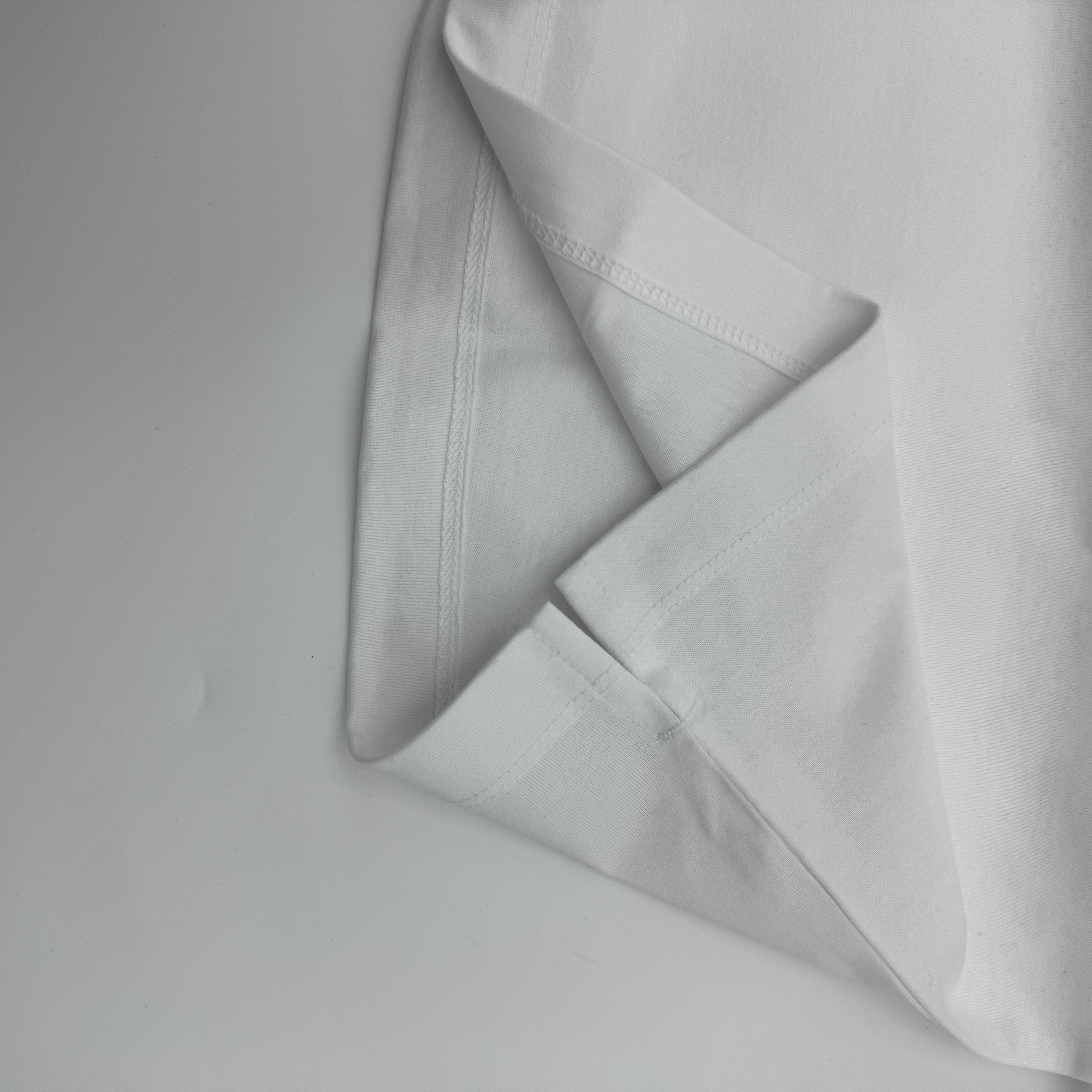 Wooyoungmi Cotton Square Label T-Shirt White - 24SS 착용 스타일 - 4