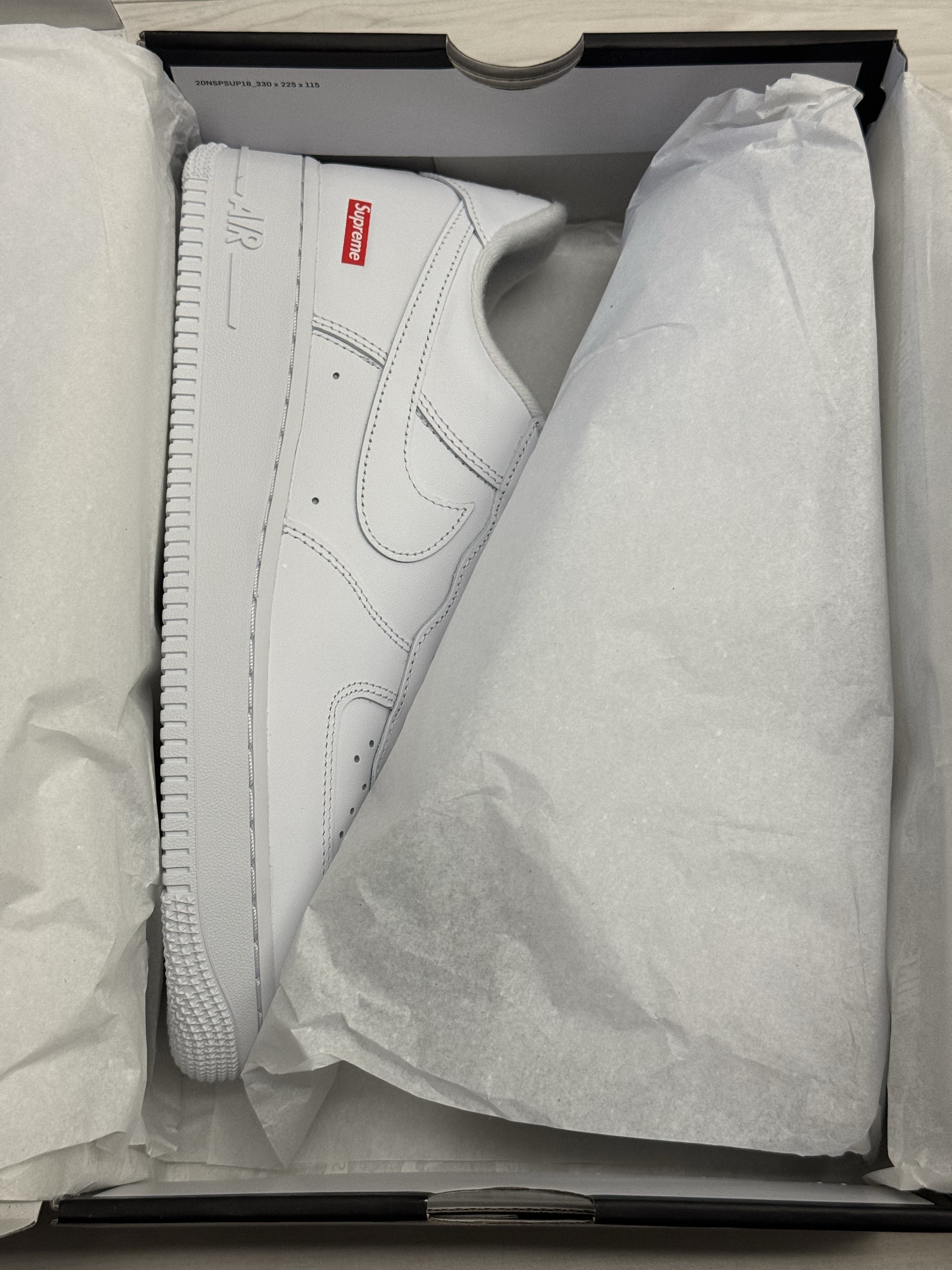 Nike x Supreme Air Force 1 Low White 착용 스타일 - 4
