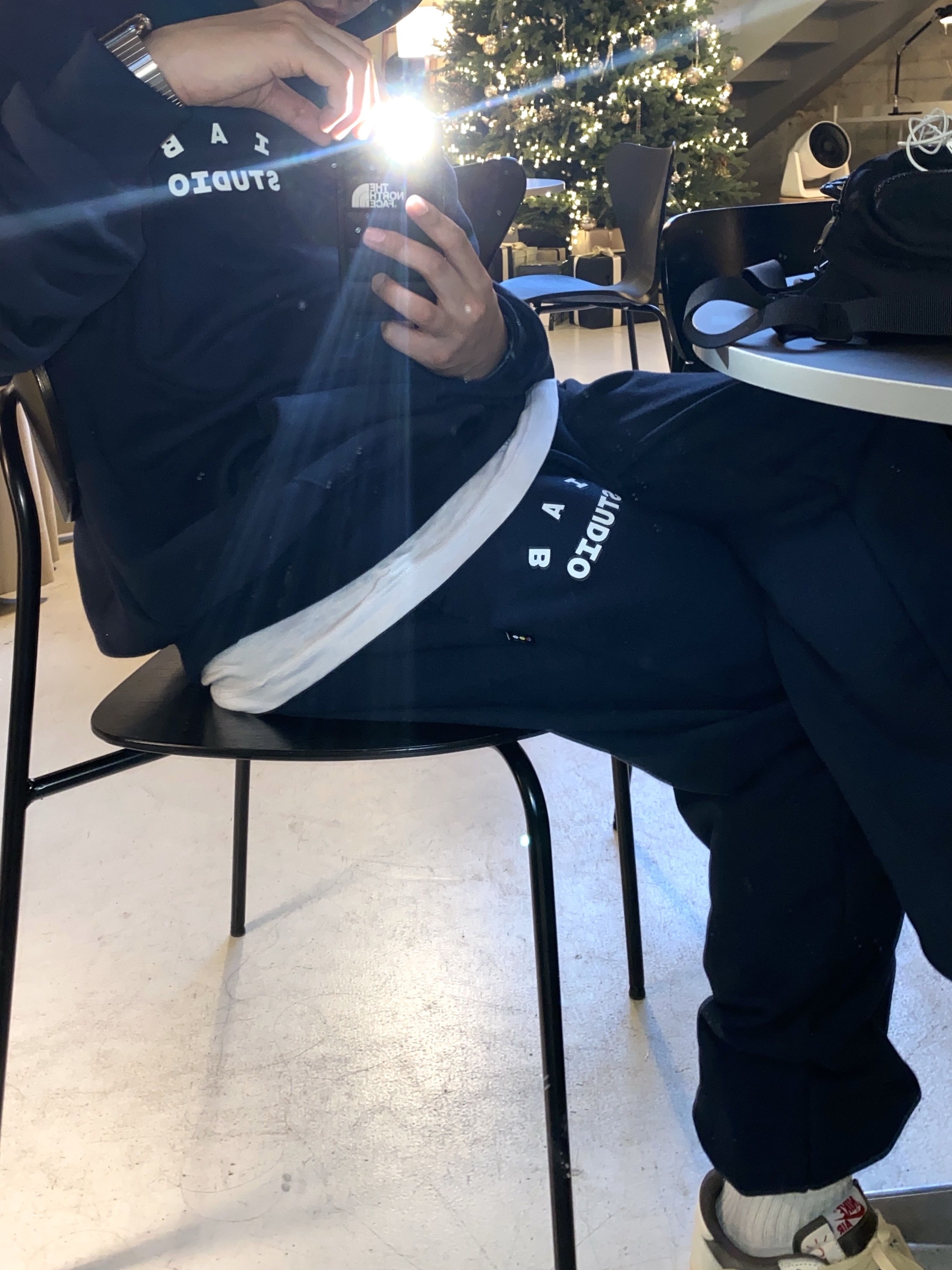 IAB Studio Hoodie Navy - 21SS, IAB Studio Sweatpants Navy - 21SS 착용 스타일 - 3