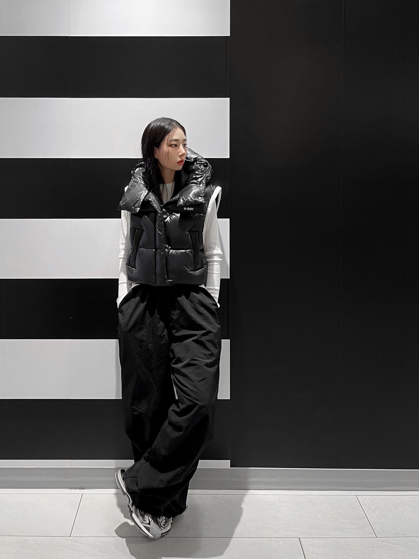 Ottolinger x Puma Leather Bag Black, (W) Balenciaga X-Pander Sneakers Grey Black White 착용 스타일 - 2