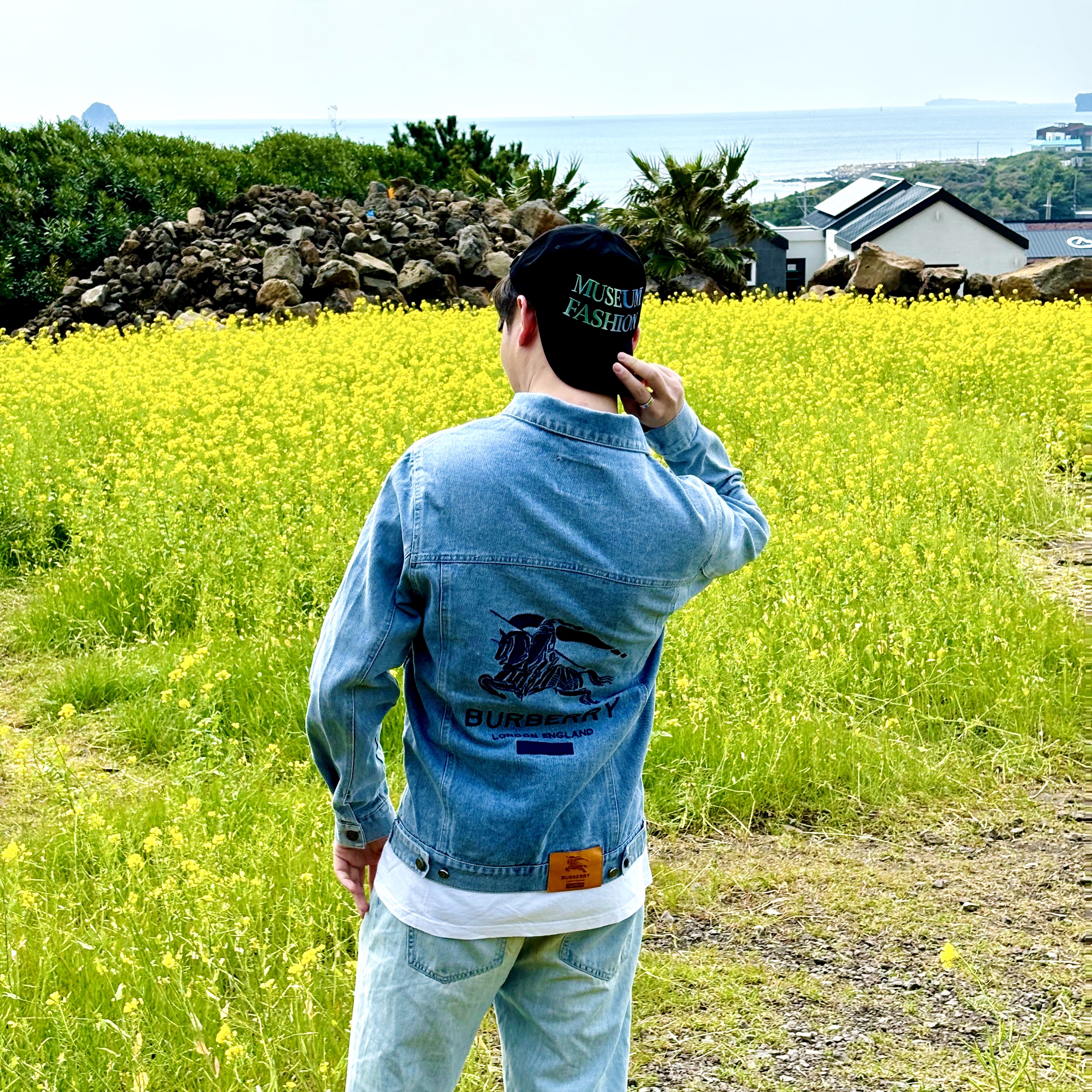 Supreme x Burberry Denim Trucker Jacket Washed Blue - 22SS, Maison Margiela Numerical Band Silver Ring Silver 착용 스타일