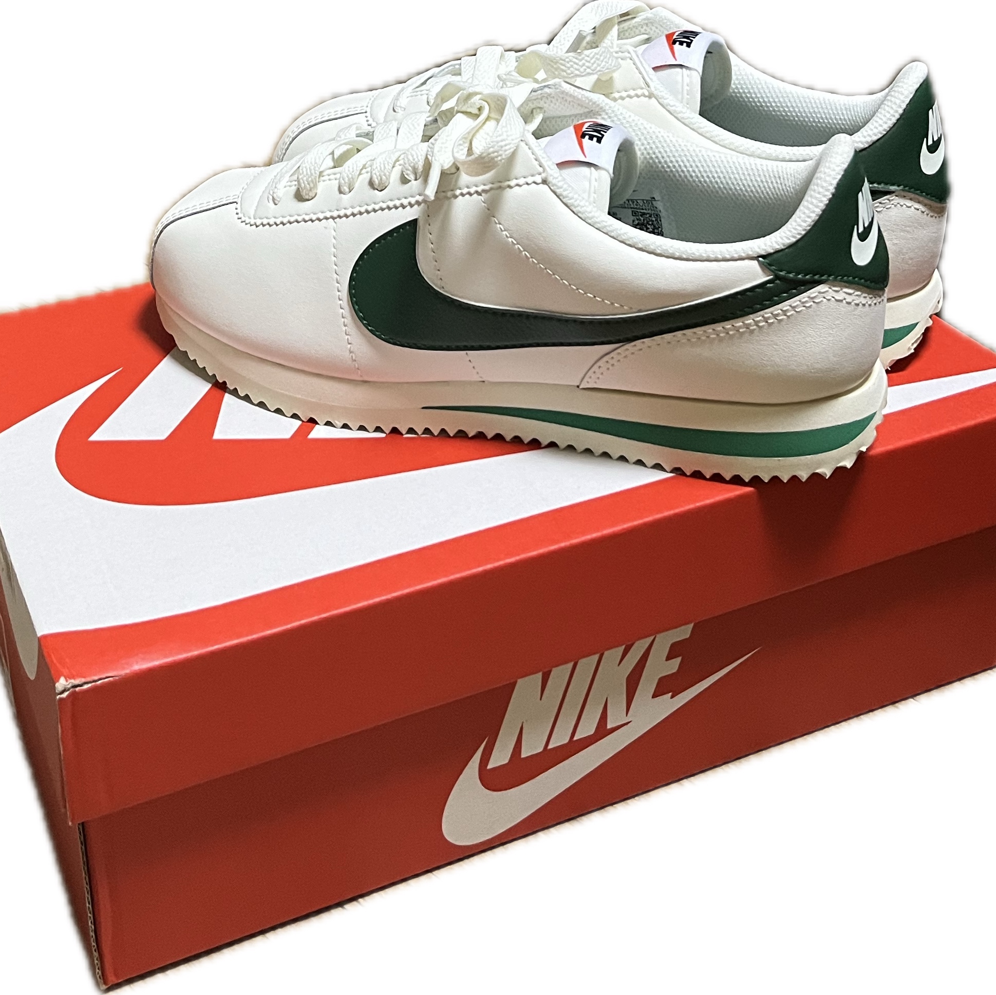 (W) Nike Cortez Gorge Green and Malachite 착용 스타일