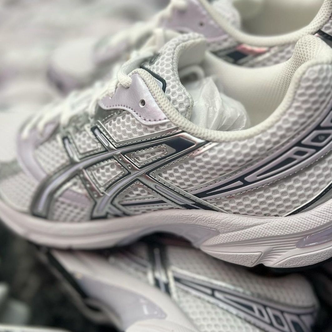 (W) Asics Gel-1130 White Faded Ash Rock 착용 스타일 - 1