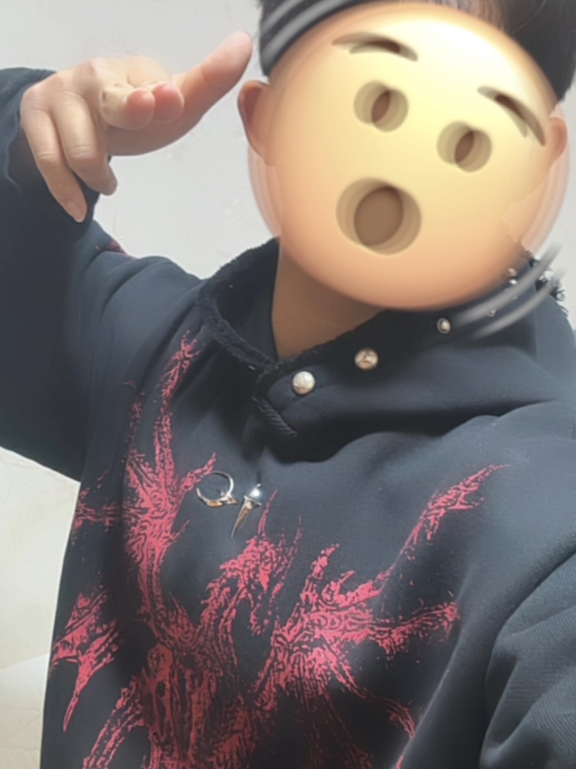 Thug Club Dragon Stud Hoodie Black 착용 스타일 - 2