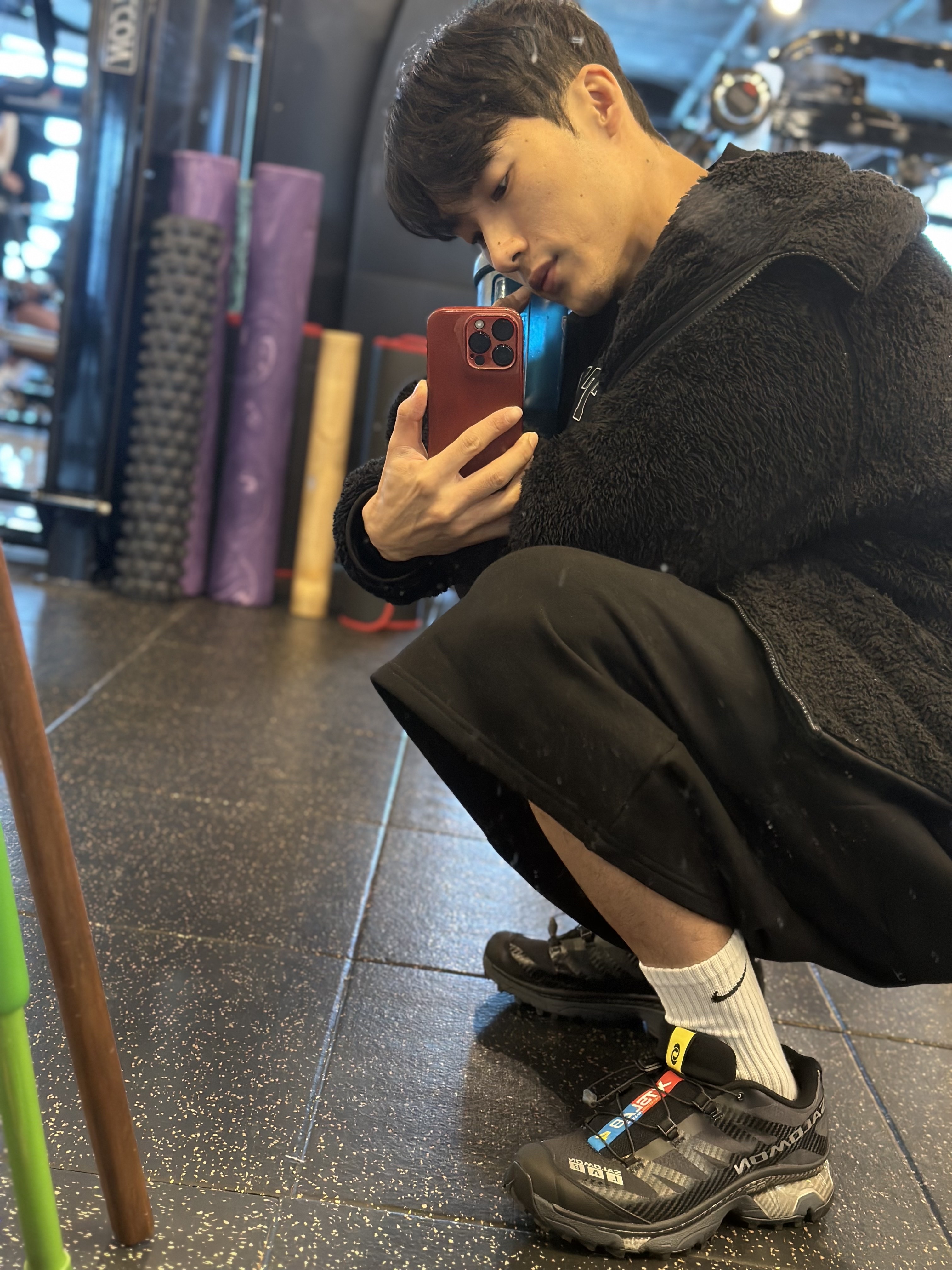 Salomon XT-4 Black Silver Metallic 착용 스타일