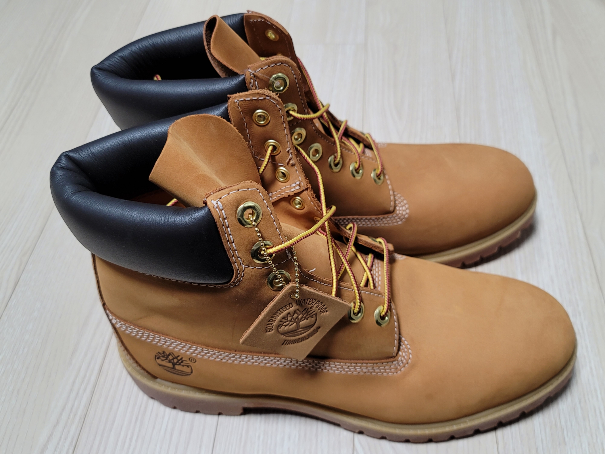 Timberland Premium 6 inch Waterproof Boot Wheat Nubuck - Wide 착용 스타일