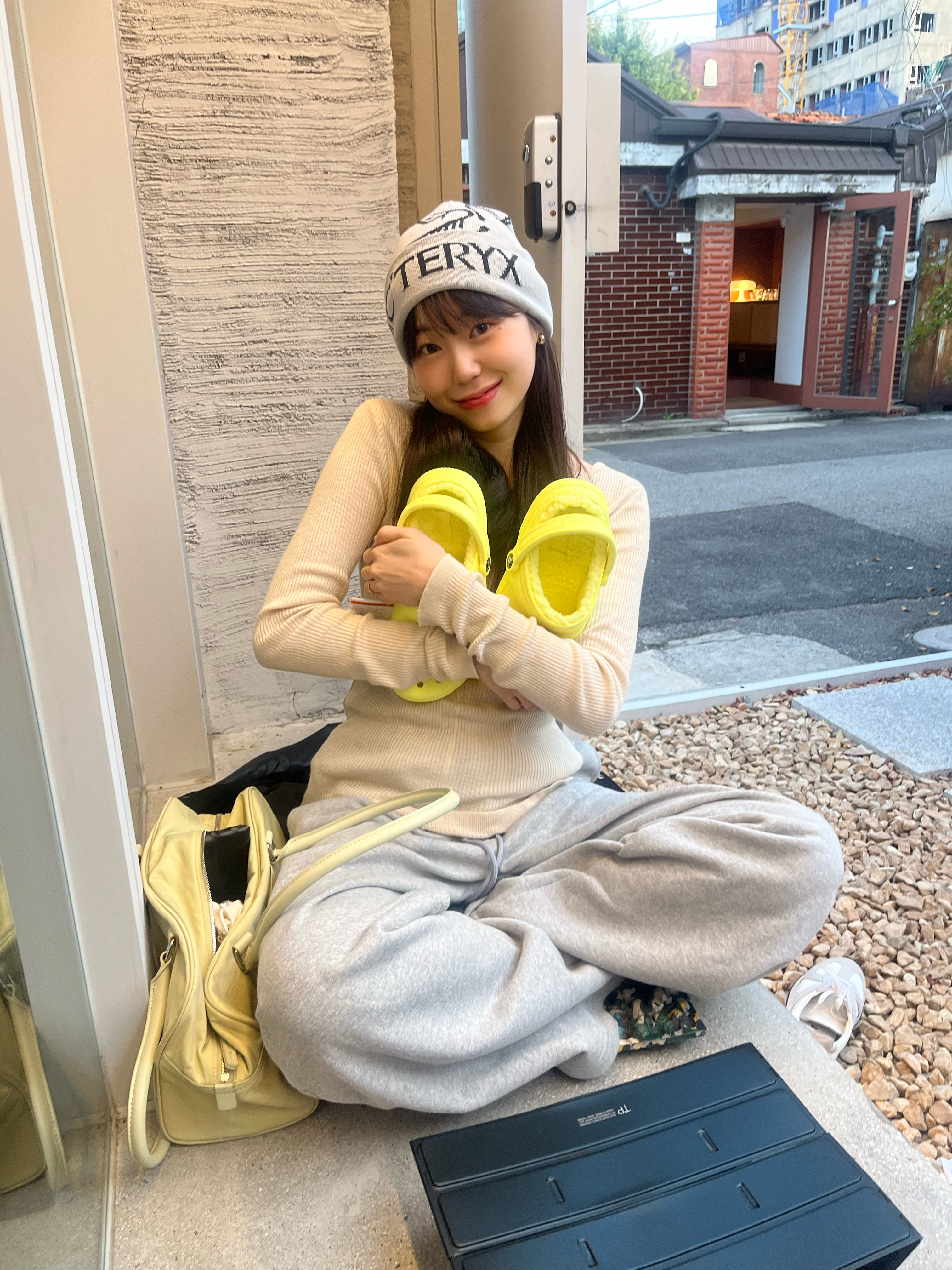 Arc'teryx Bird Word Toque Orca 착용 스타일 - 3
