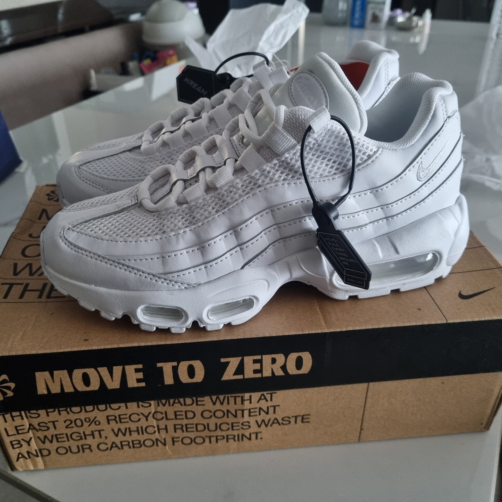 (W) Nike Air Max 95 Next Nature White 착용 스타일 - 1