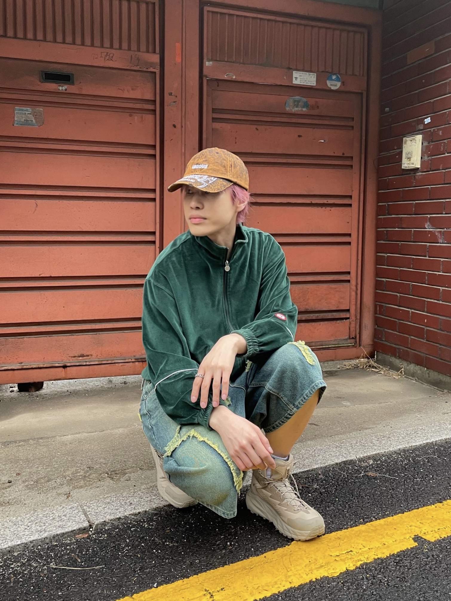 Hoka Kaha Gore-Tex Tan 착용 스타일 - 6