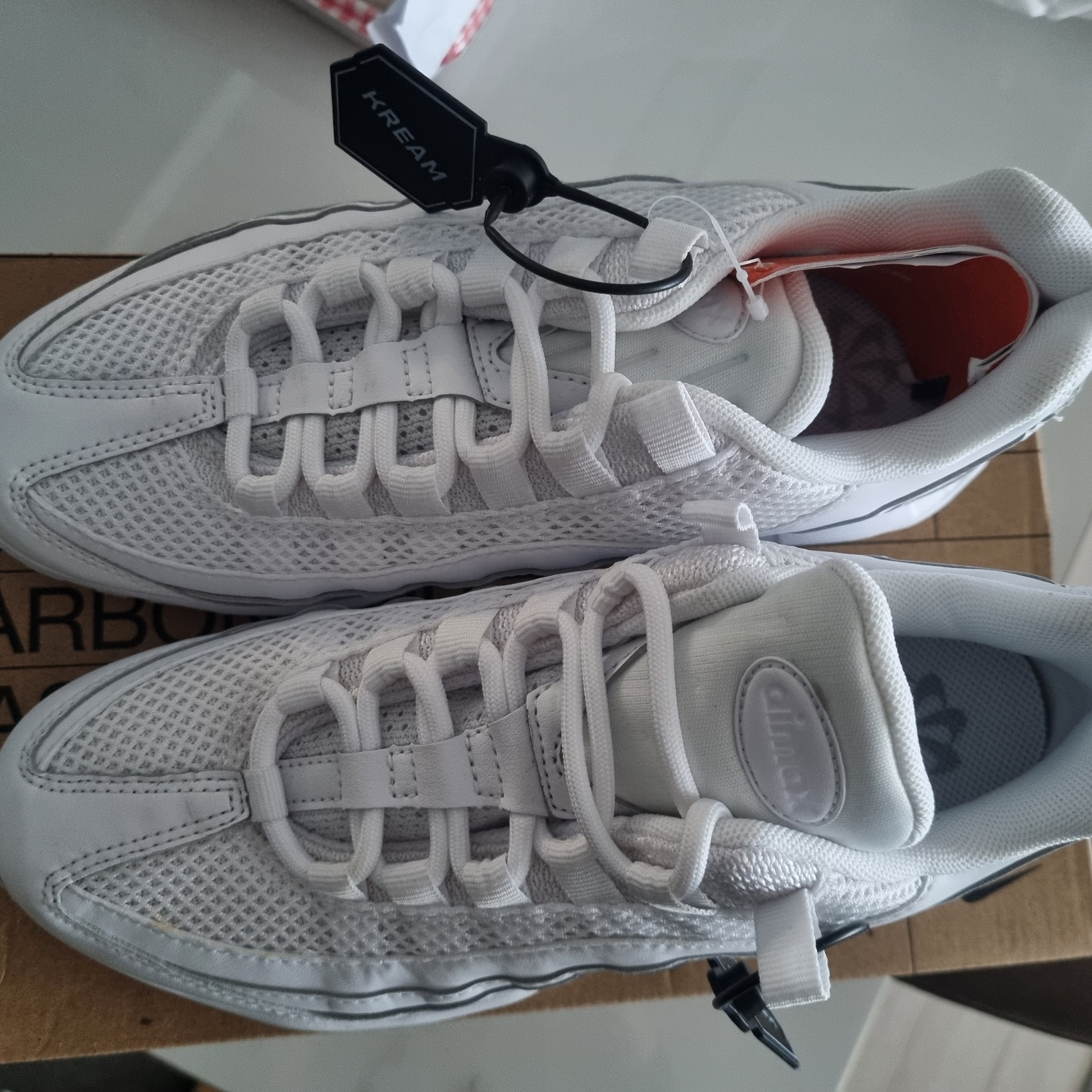 (W) Nike Air Max 95 Next Nature White 착용 스타일 - 2