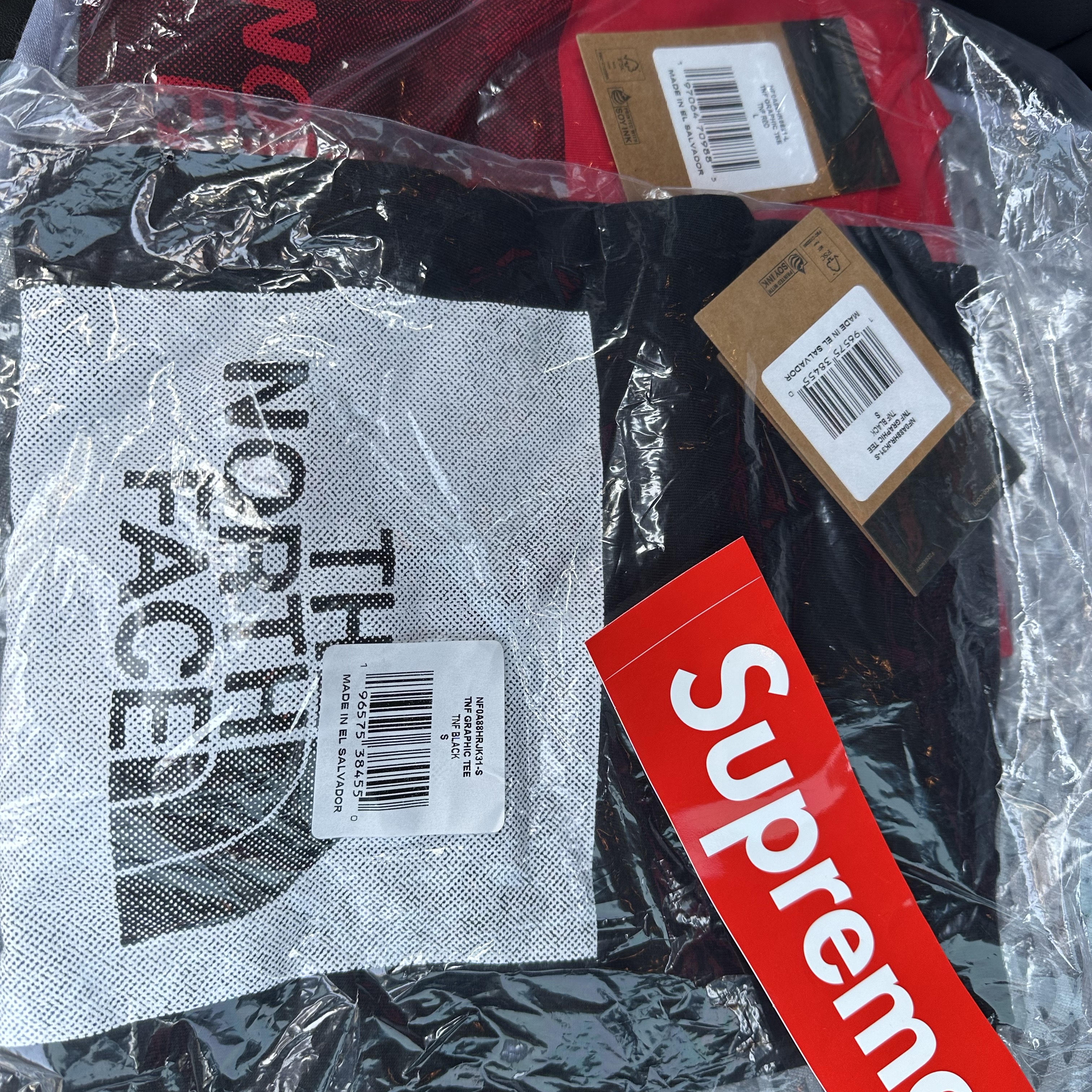 Supreme x The North Face S/S Top Black - 24SS 착용 스타일 - 1