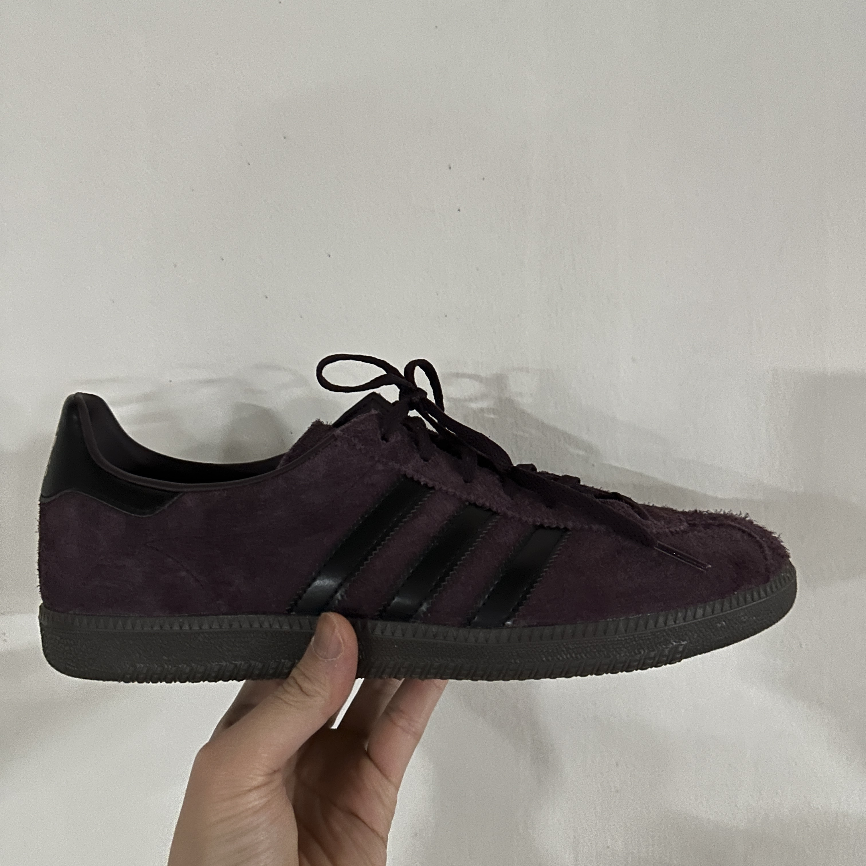Adidas State Series Oregon Shadow Maroon 착용 스타일 - 1