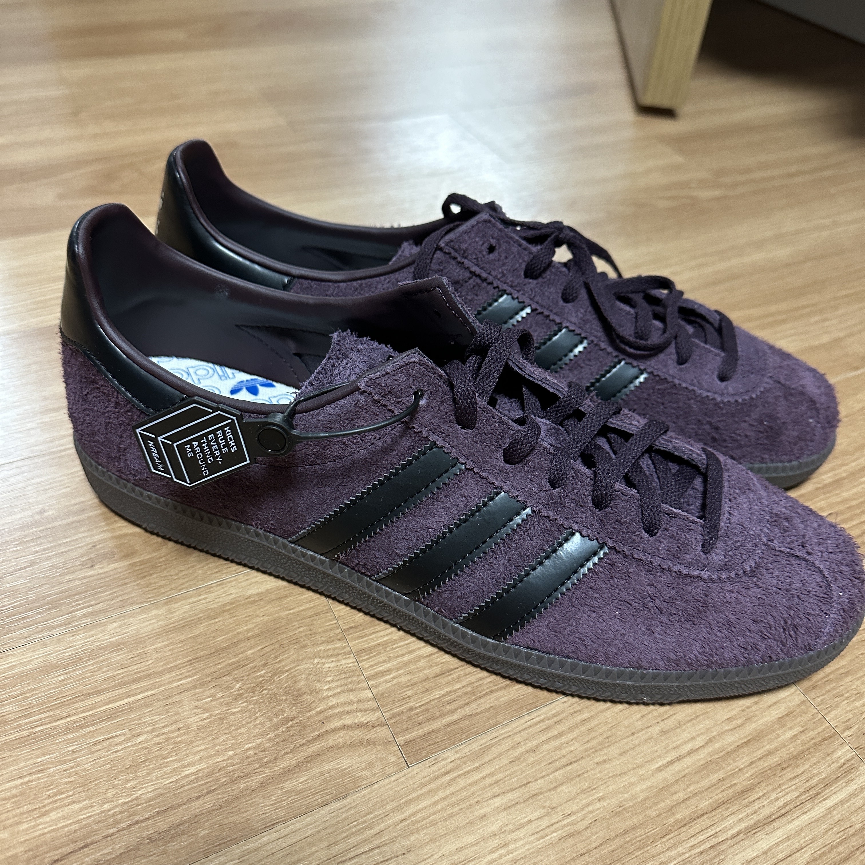 Adidas State Series Oregon Shadow Maroon 착용 스타일 - 2