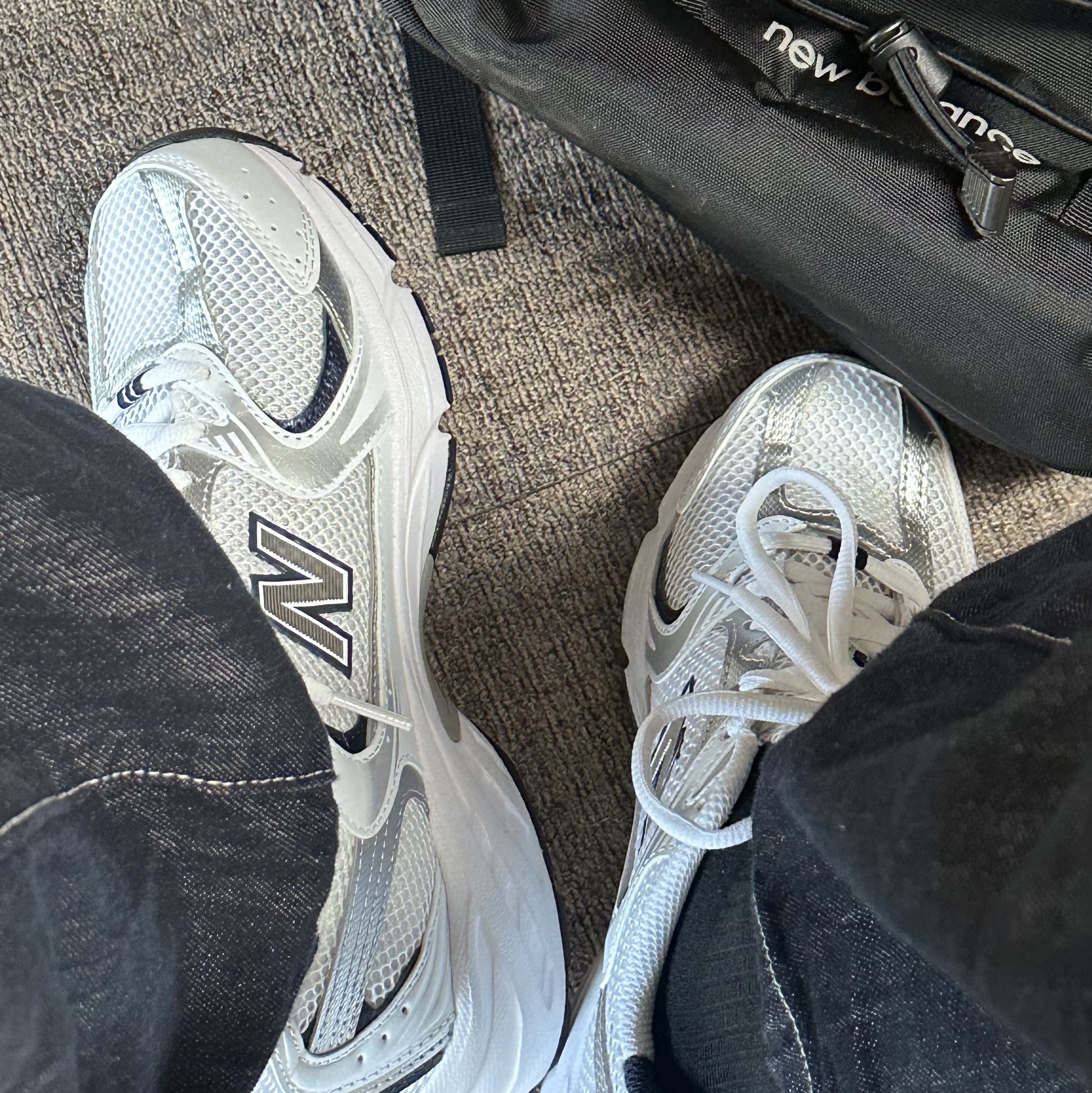 New Balance 530 White 착용 스타일