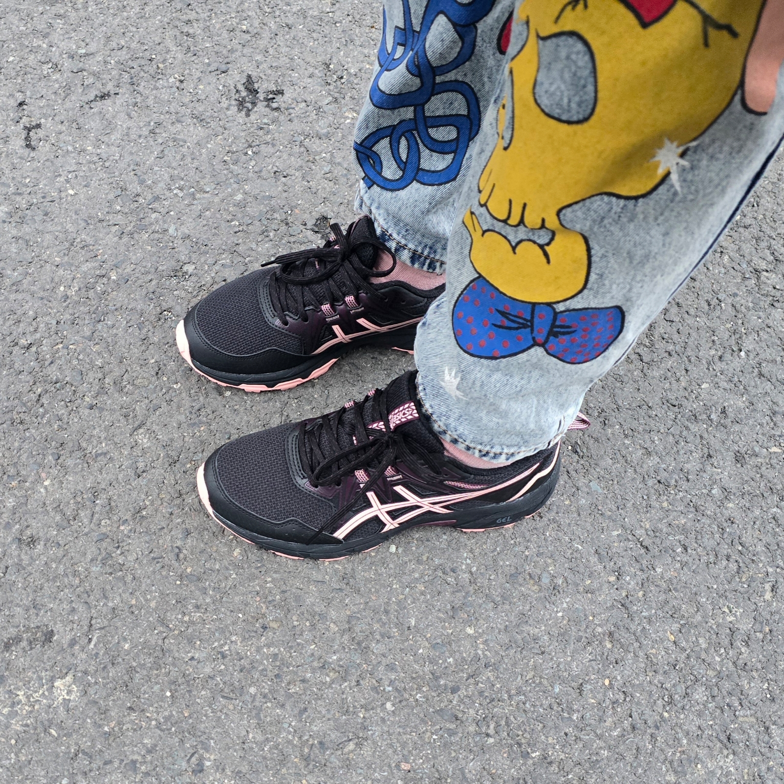 (W) Asics Gel-Venture 8 Black Frosted Rose 착용 스타일 - 2