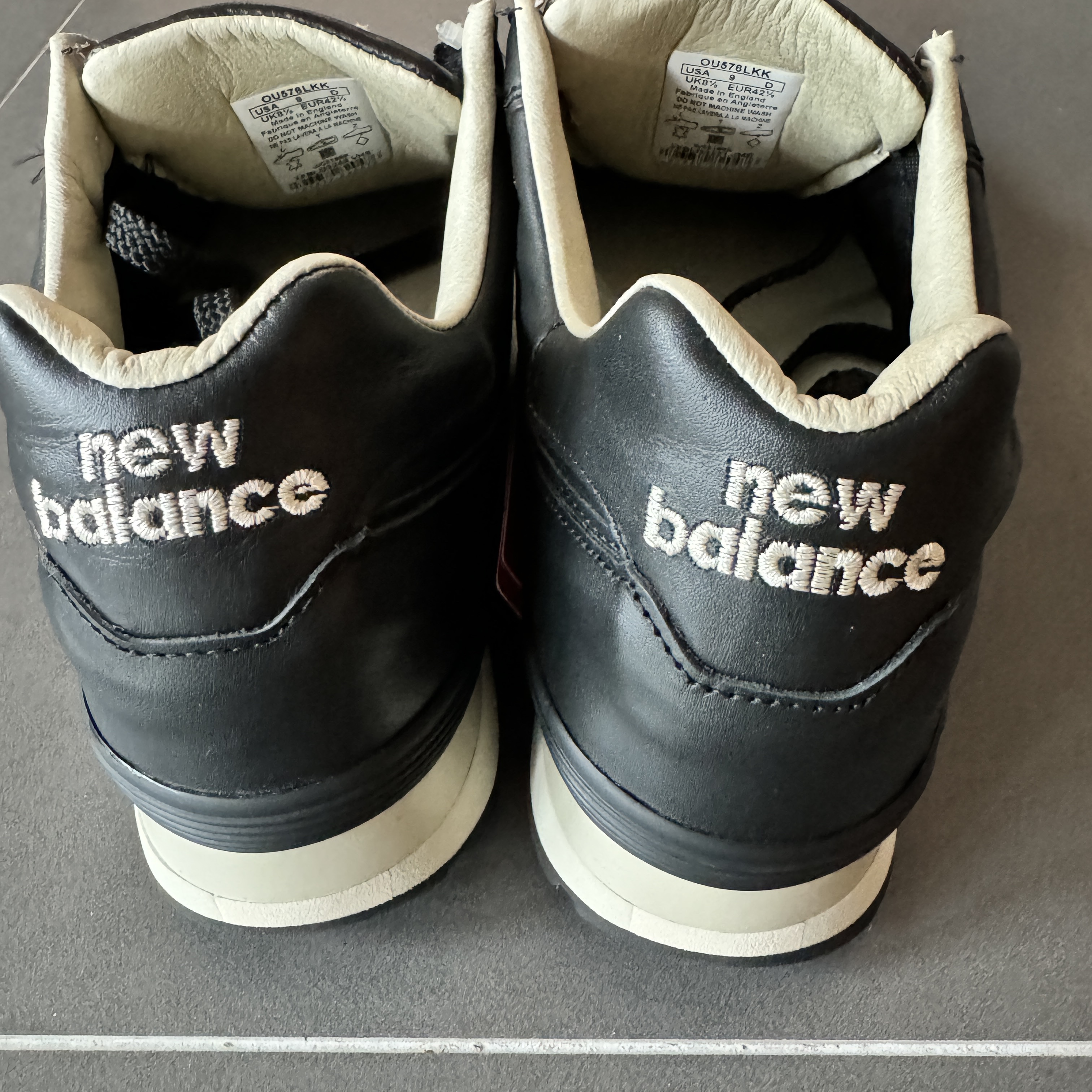 New Balance 576 Made in UK Black 착용 스타일 - 1