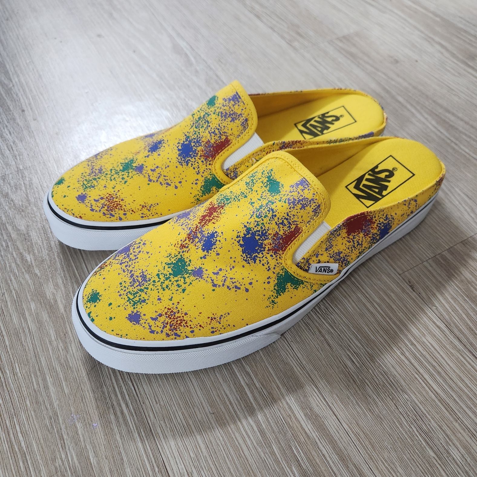 Vans Classic Slip-On Mule Overspray Freesia 착용 스타일