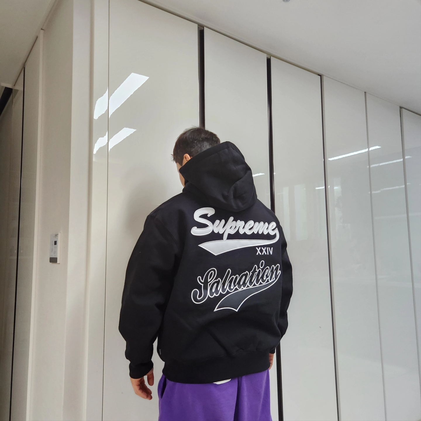 Supreme Salvation Zip Up Hooded Sweatshirt Black - 24SS 착용 스타일 - 2