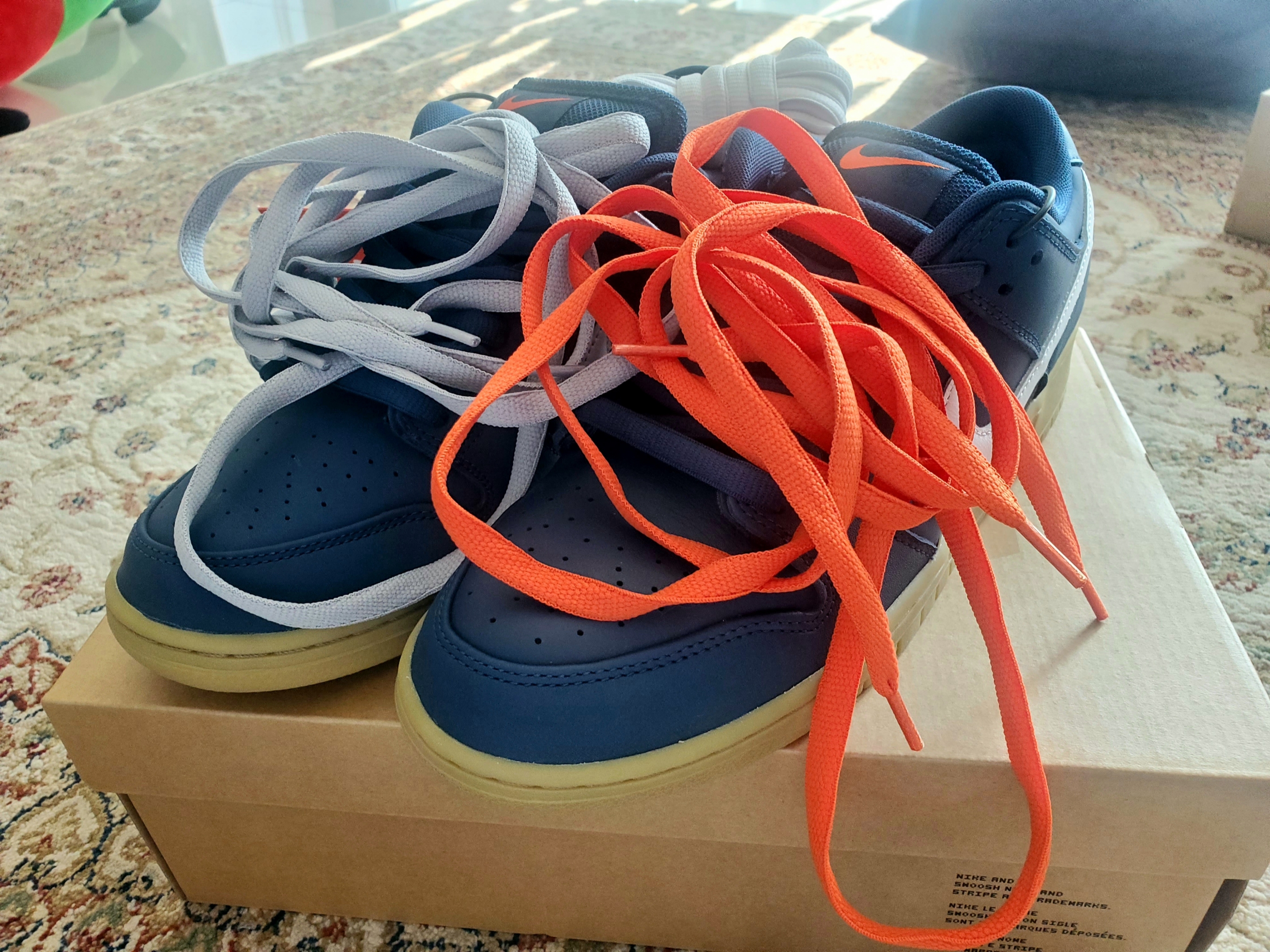 Nike SB Dunk Low Pro Navy Gum 착용 스타일