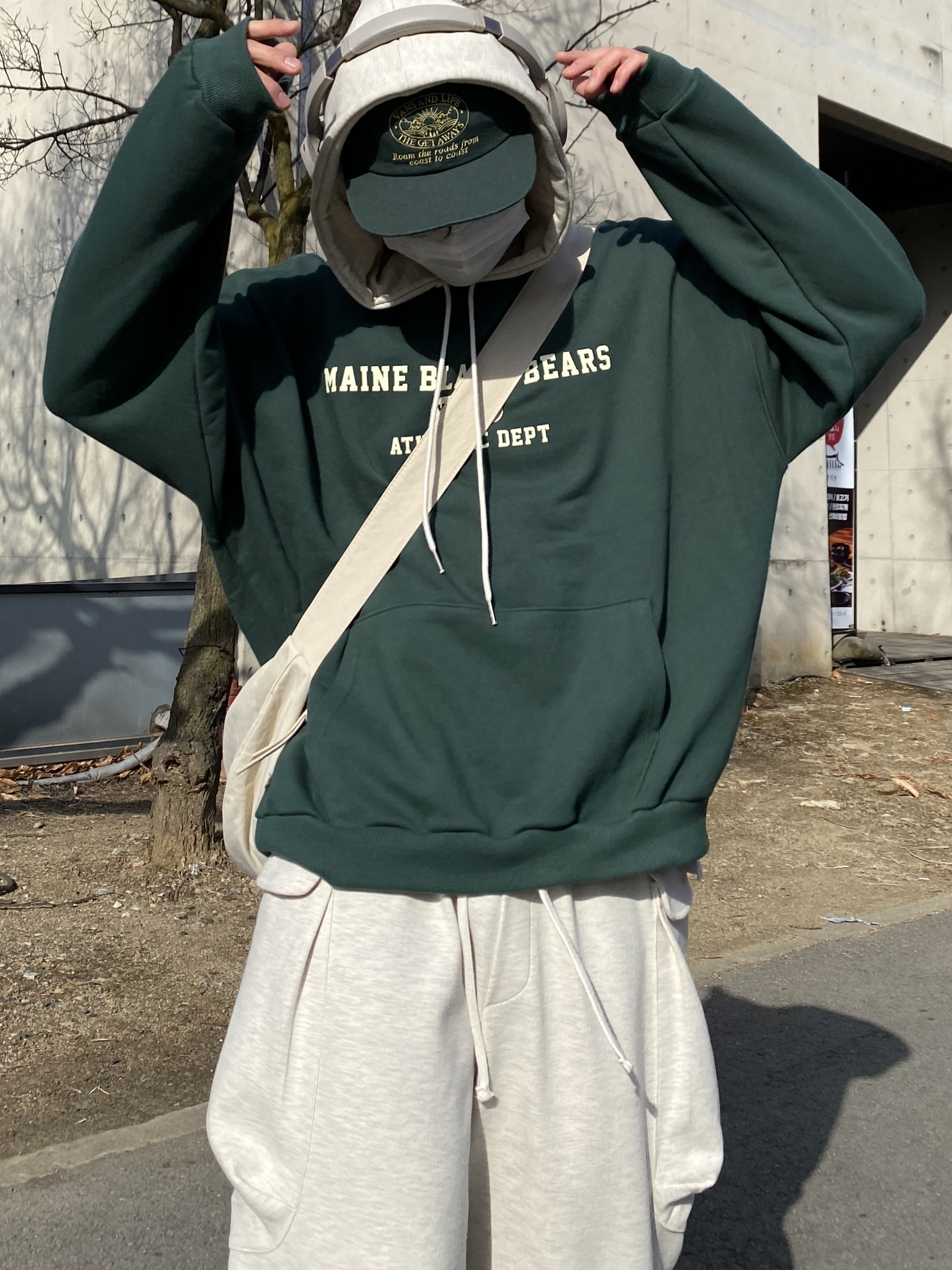 (W) Nike Air Force 1 Low Gorge Green 착용 스타일 - 3