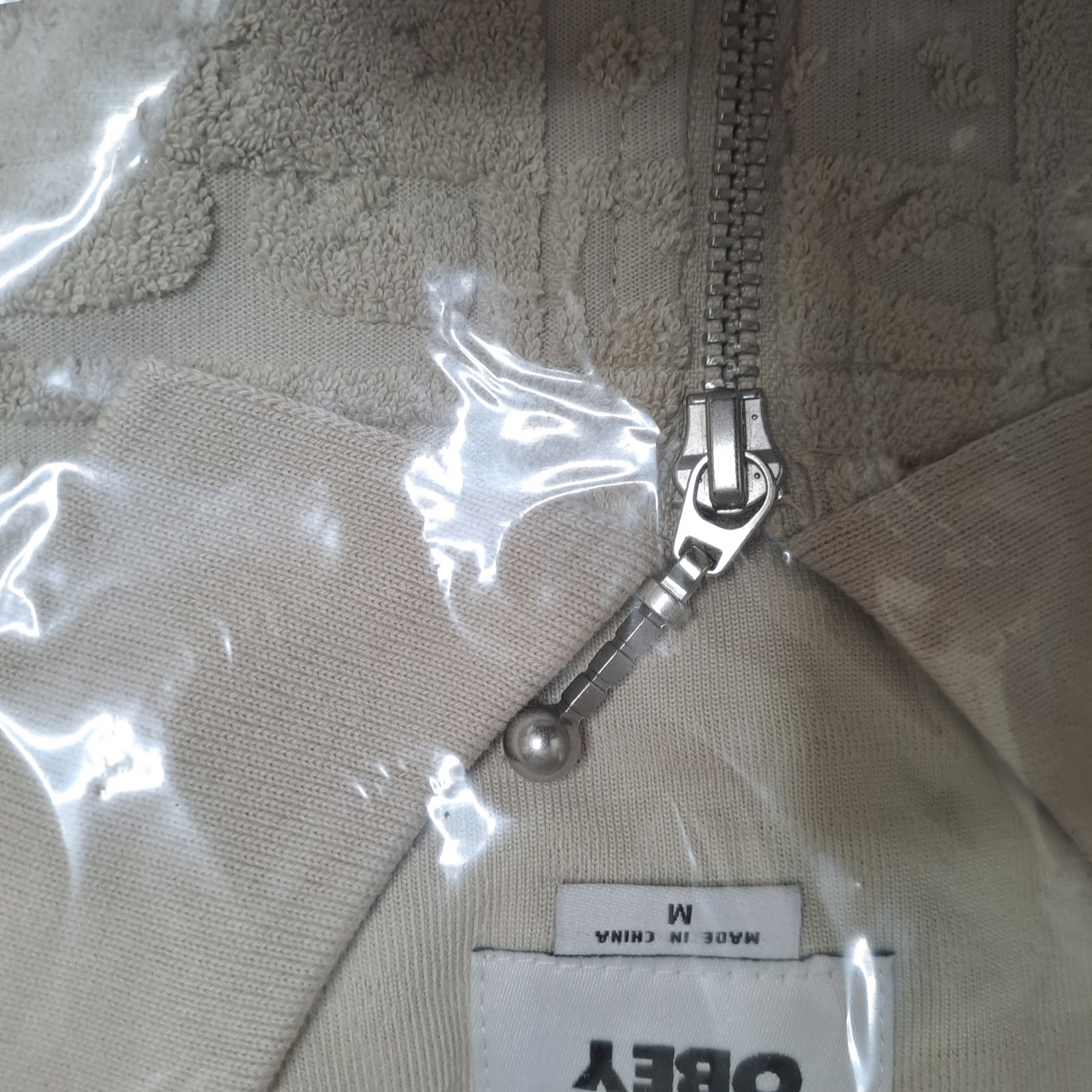 IAB Studio x Obey Carter Terry Polo Silver Grey 착용 스타일 - 2