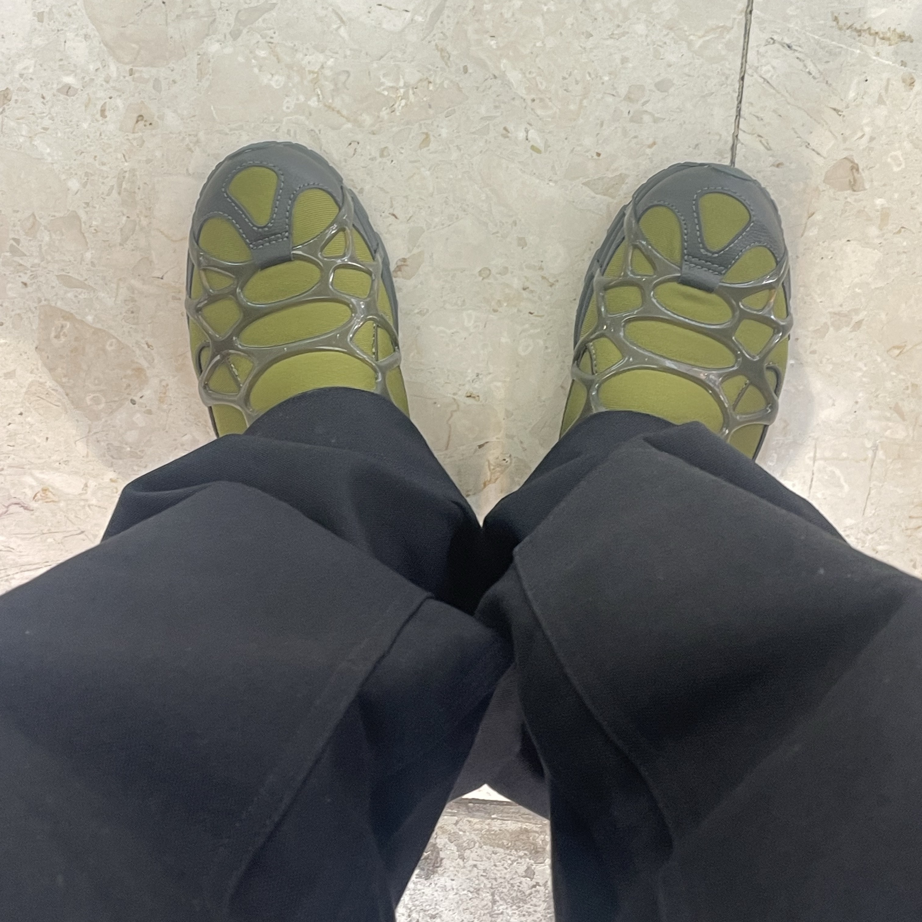 Nike Air Kukini Pilgrim Sequoia 착용 스타일